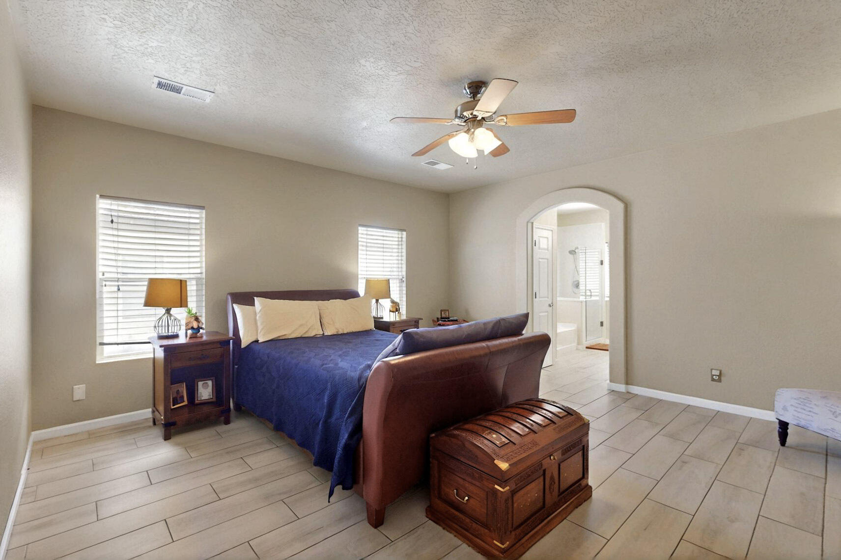 1019 MAROA Street NW