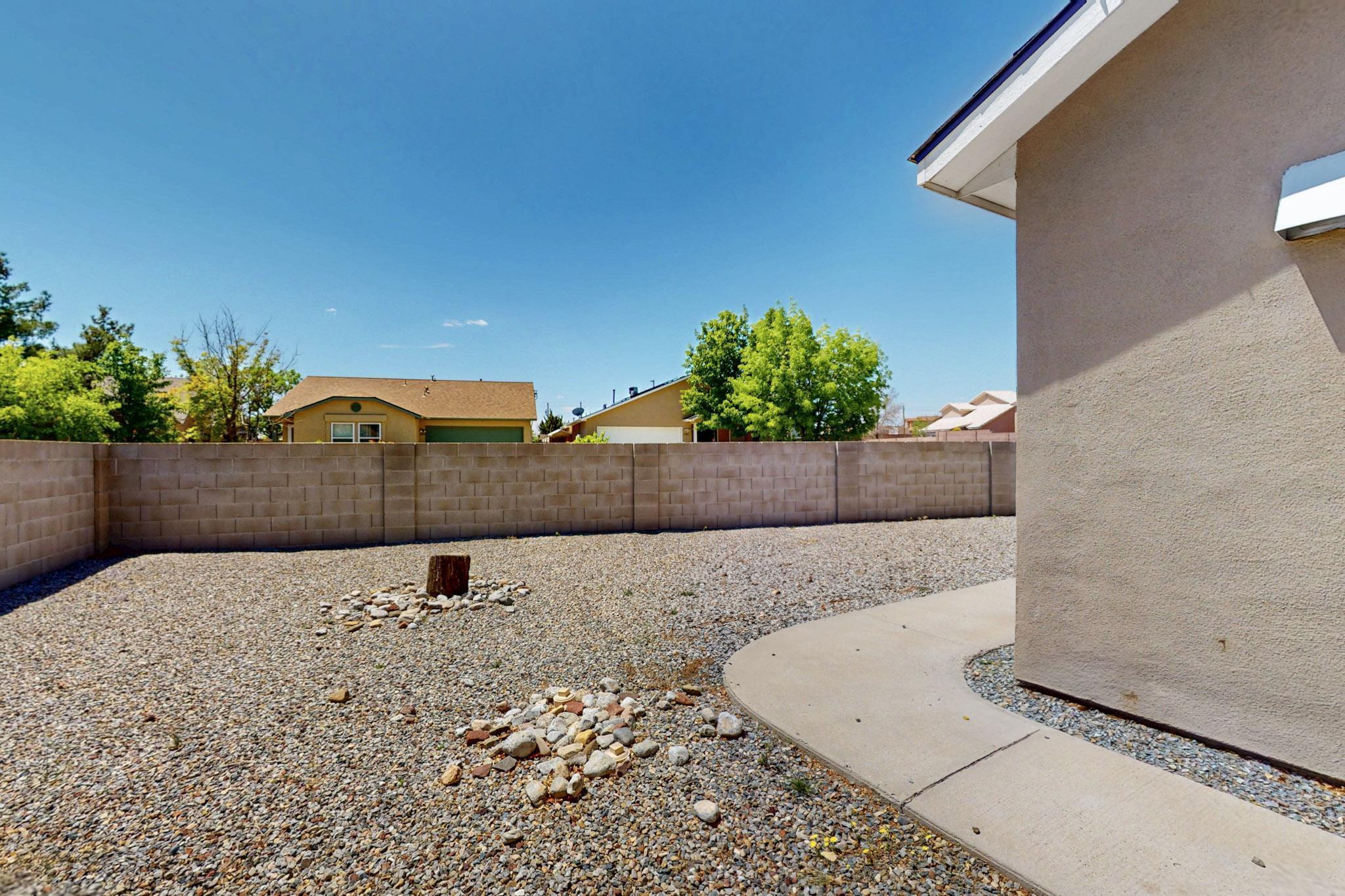 10900 BANDELIER Drive NW