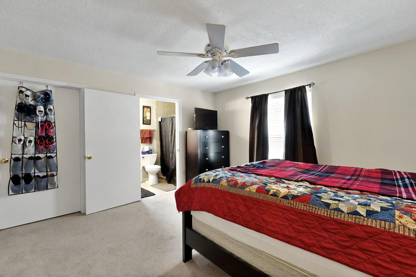 10900 BANDELIER Drive NW