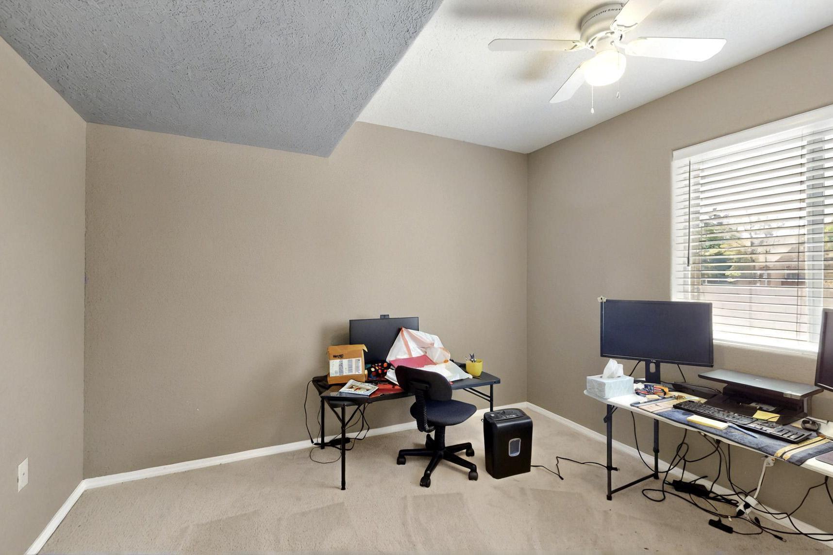 10900 BANDELIER Drive NW