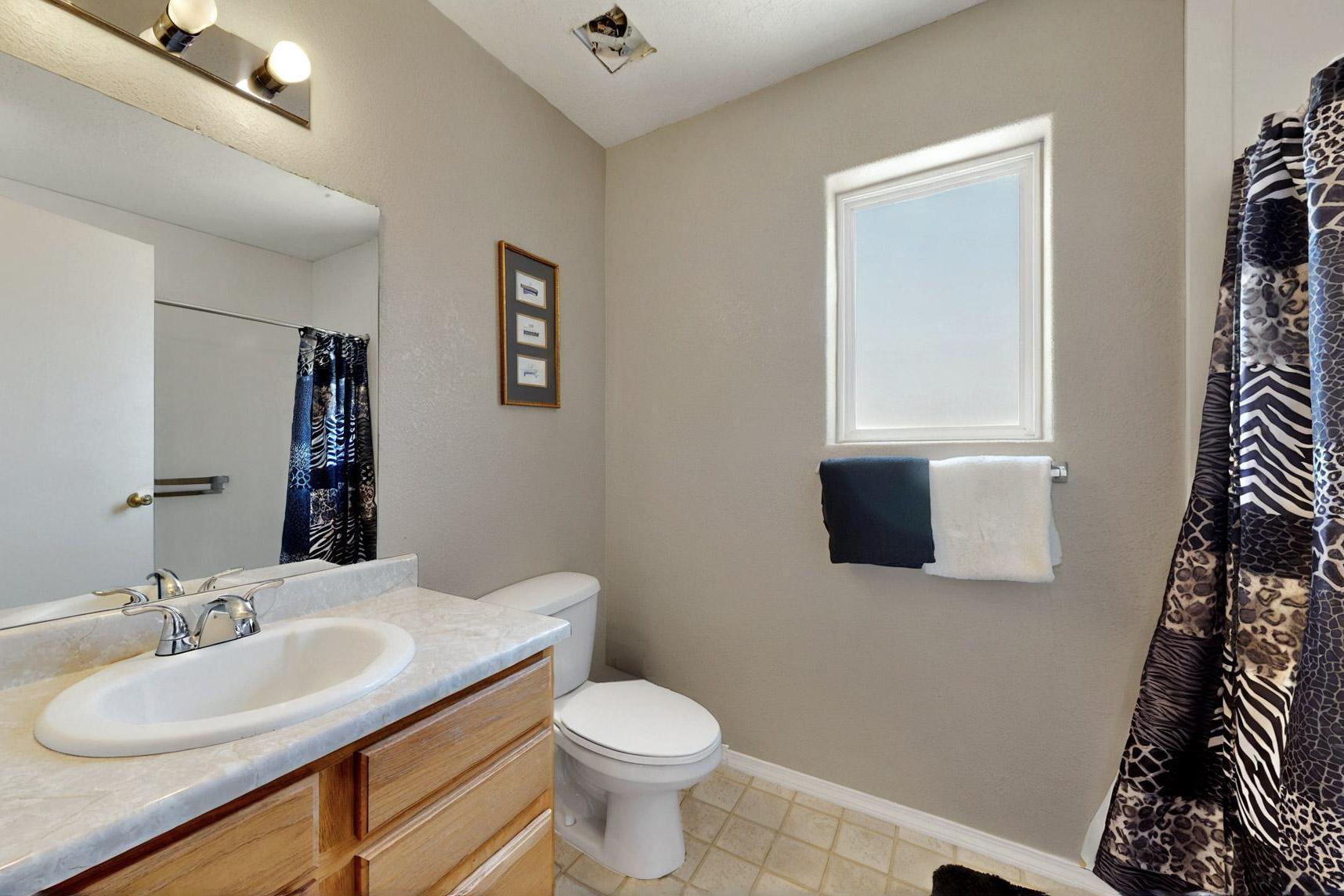 10900 BANDELIER Drive NW