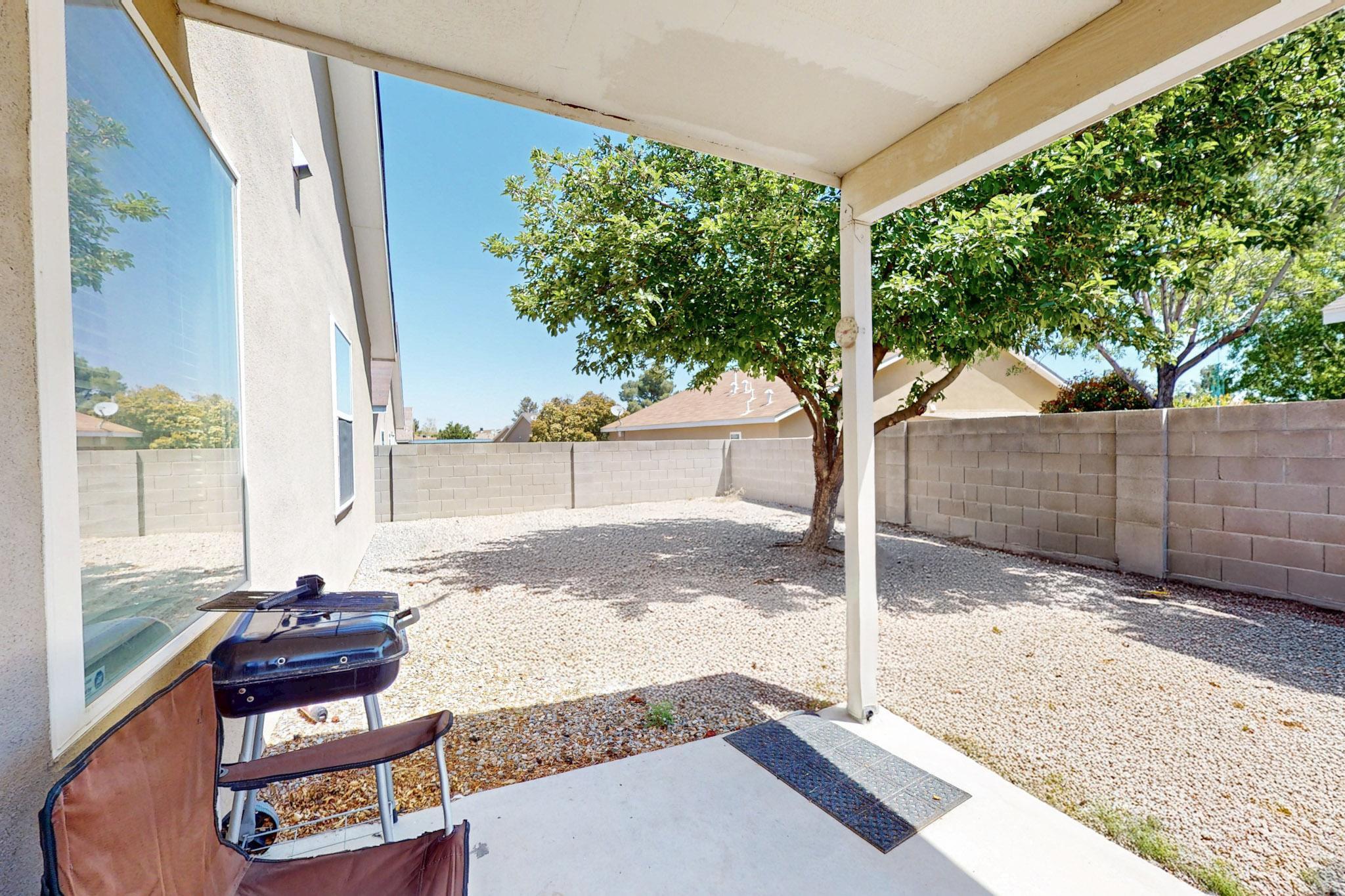 10900 BANDELIER Drive NW