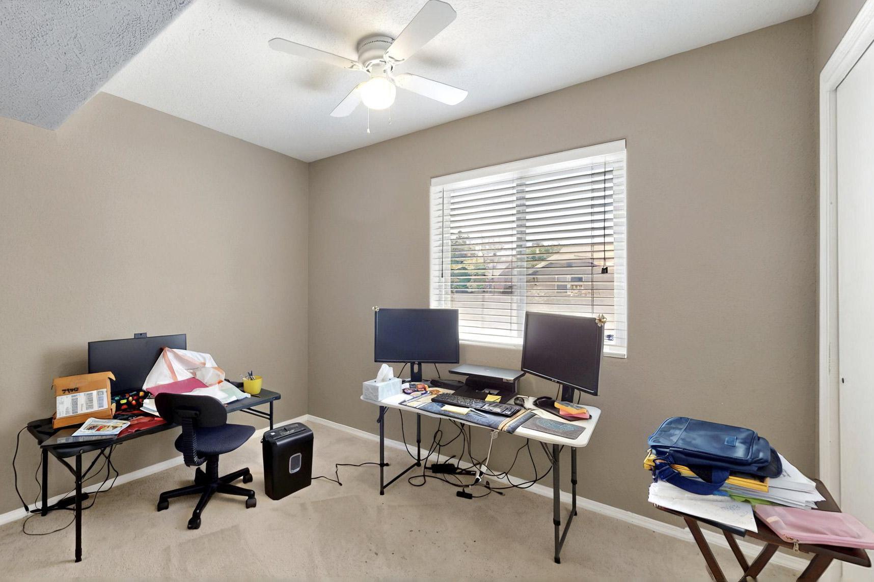 10900 BANDELIER Drive NW