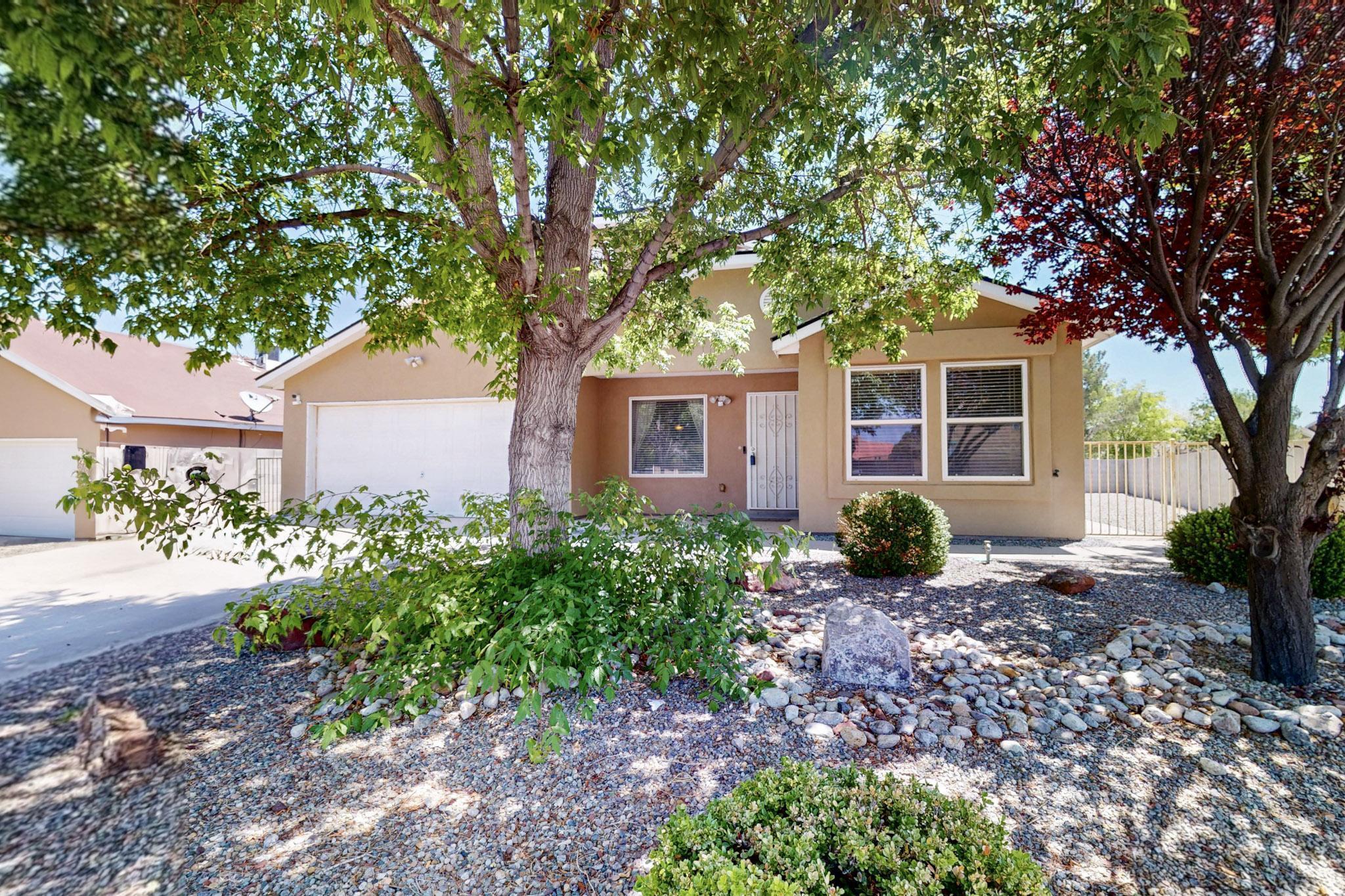 10900 BANDELIER Drive NW