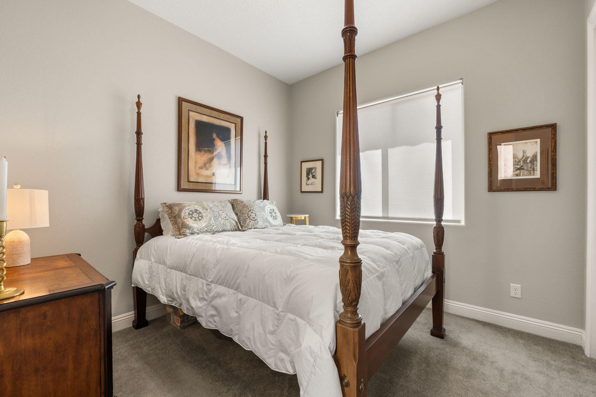 6808 Vista Luces Street NW