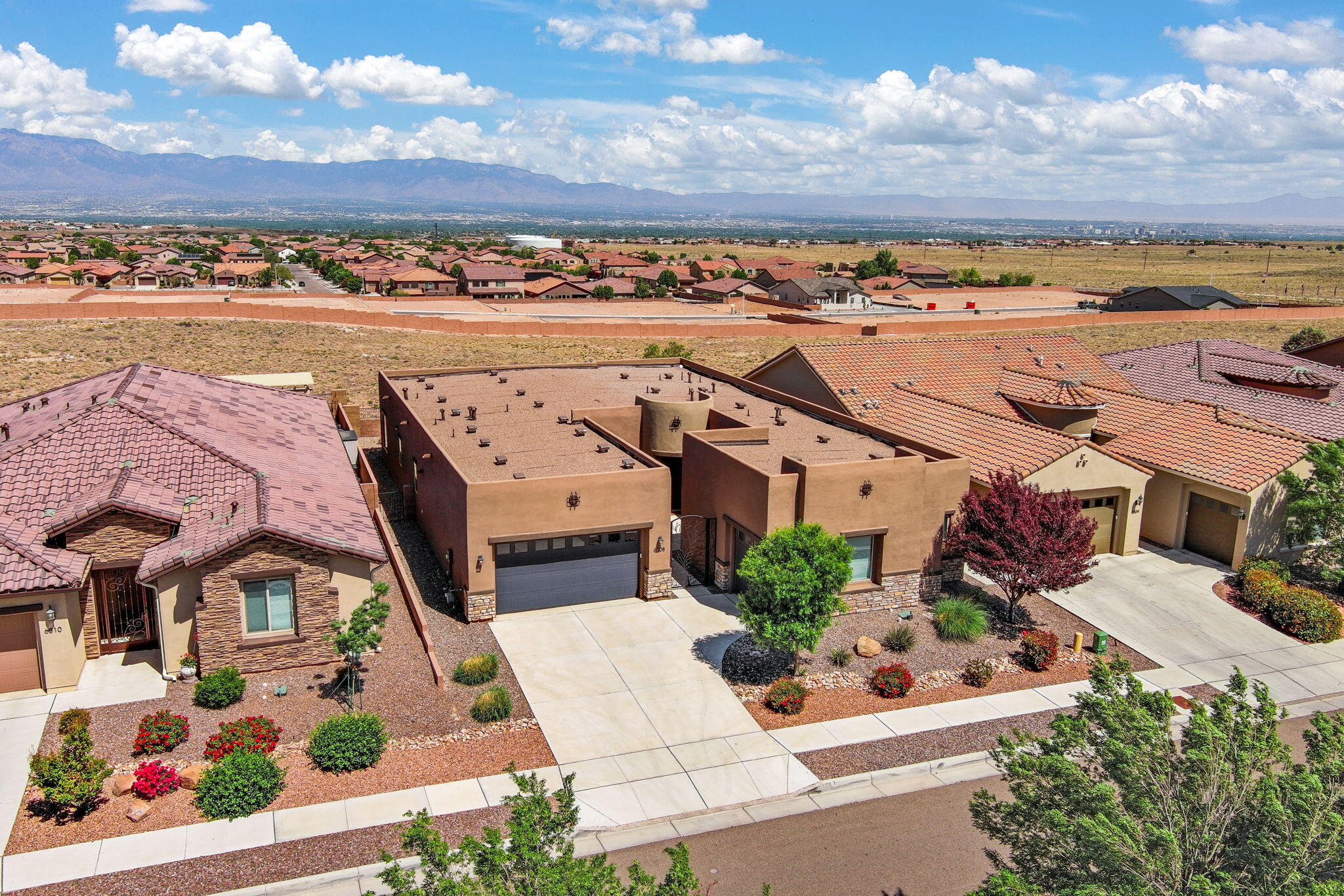 6808 Vista Luces Street NW