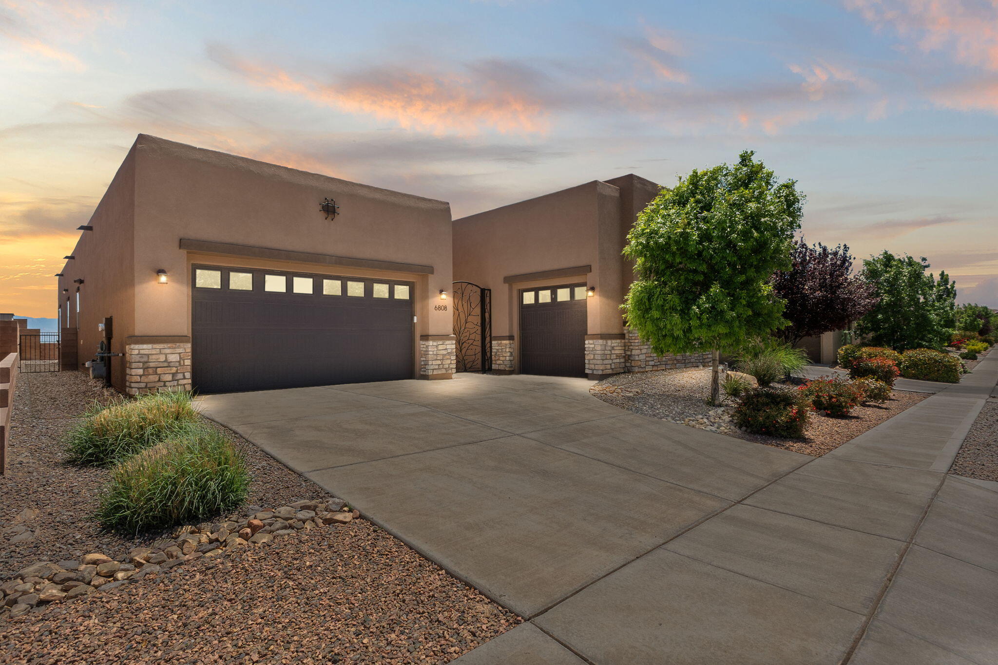 6808 Vista Luces Street NW