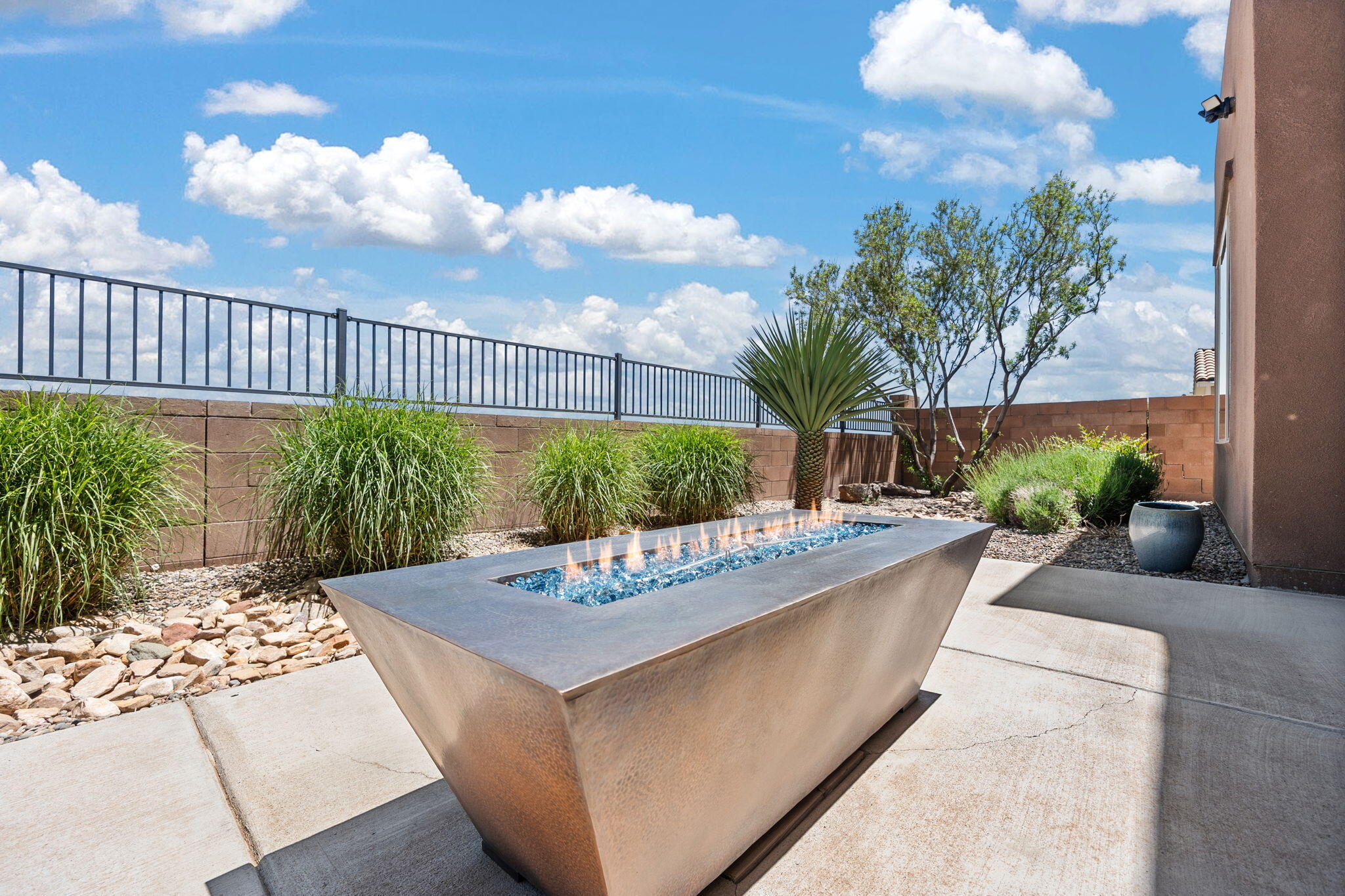 6808 Vista Luces Street NW