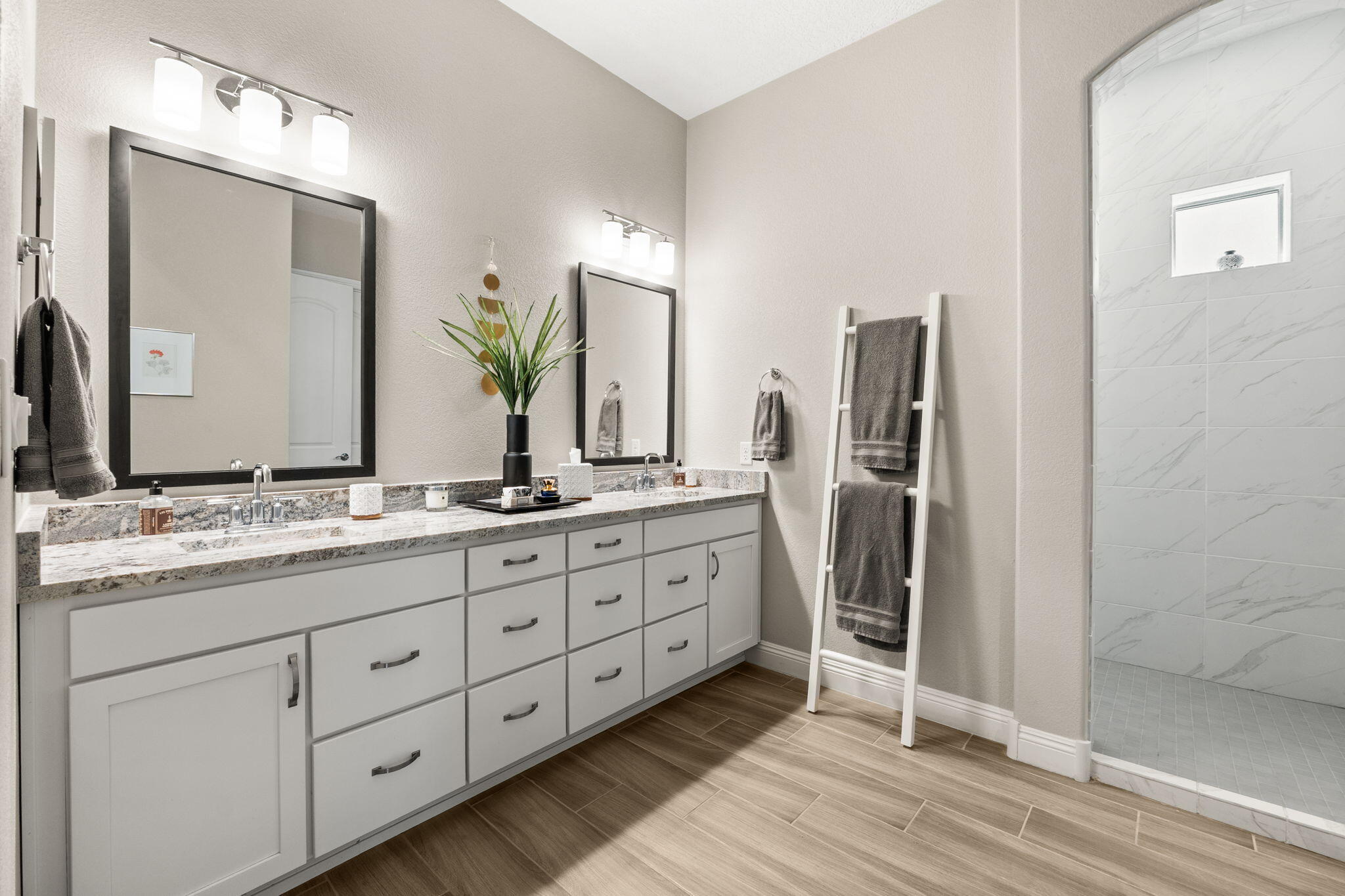 6808 Vista Luces Street NW