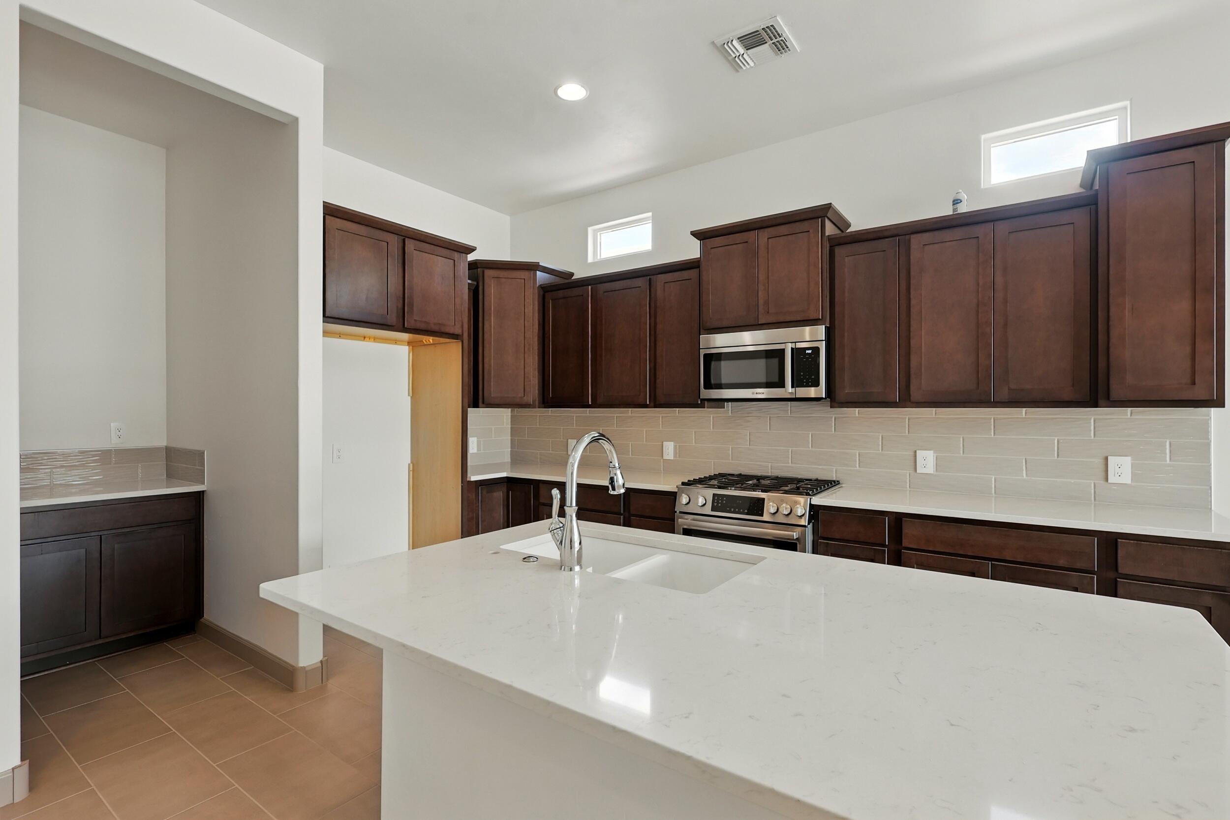 1664 TESORO Loop NW