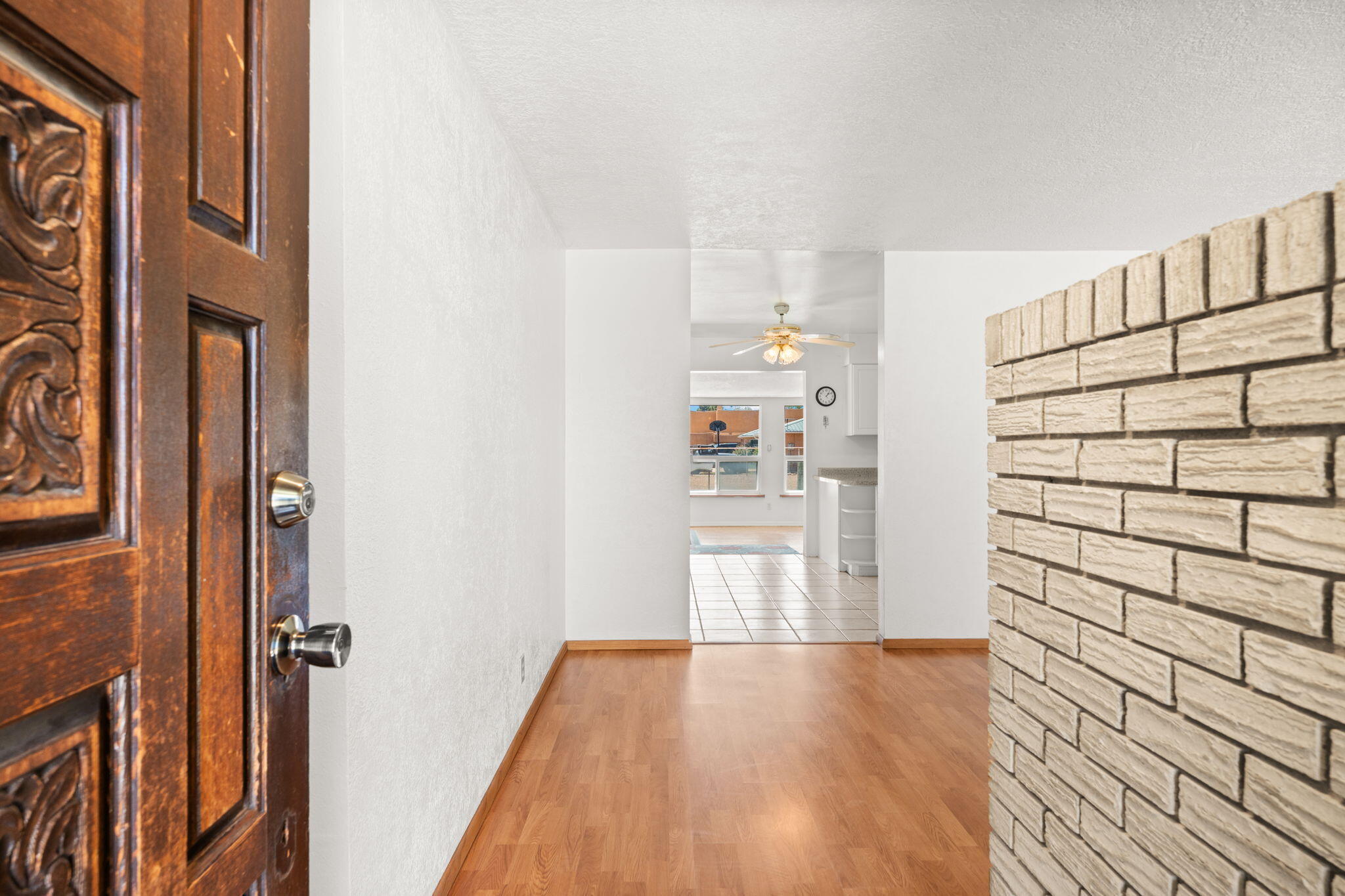 588 El Pueblo Road NW