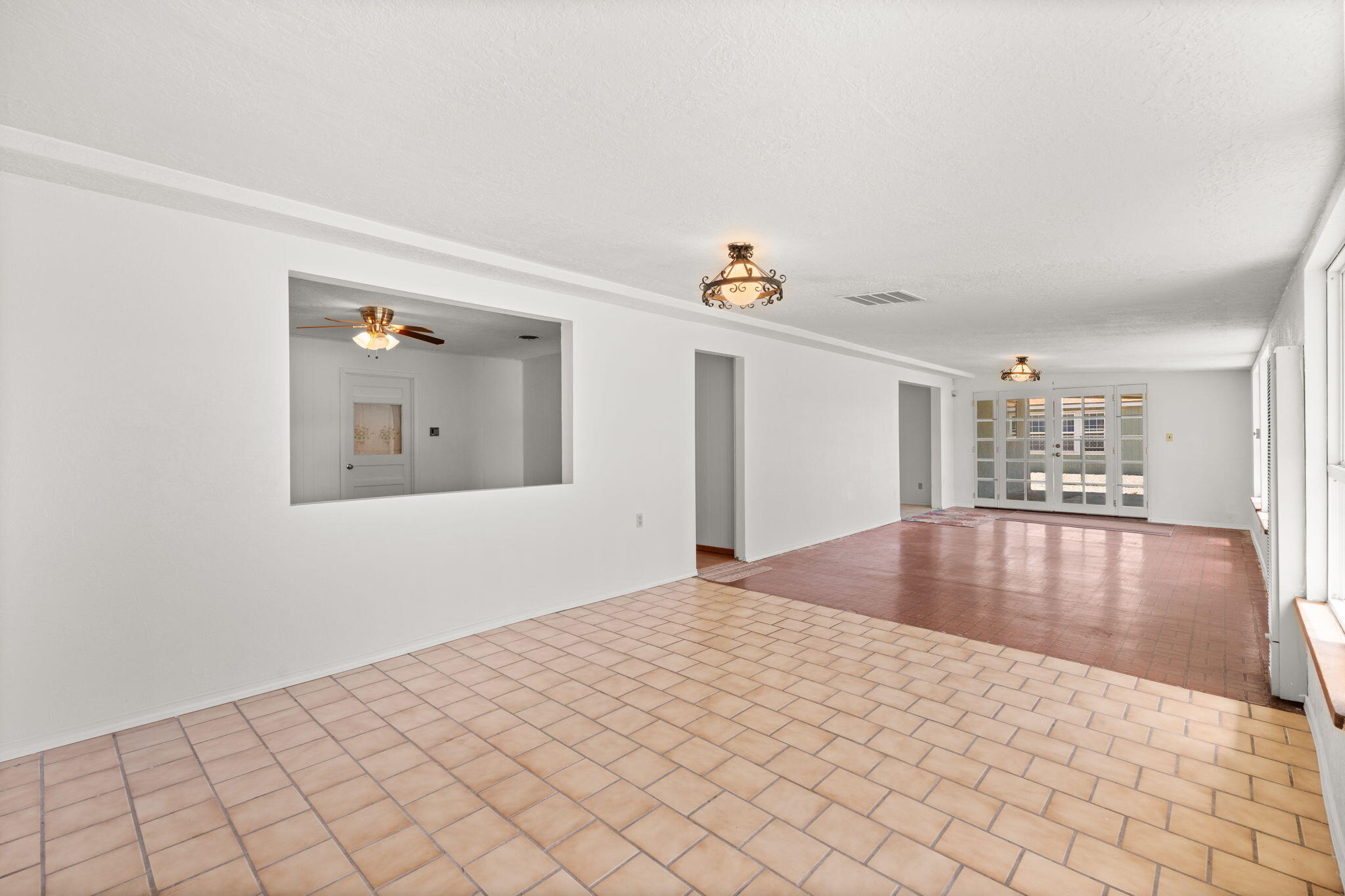 588 El Pueblo Road NW