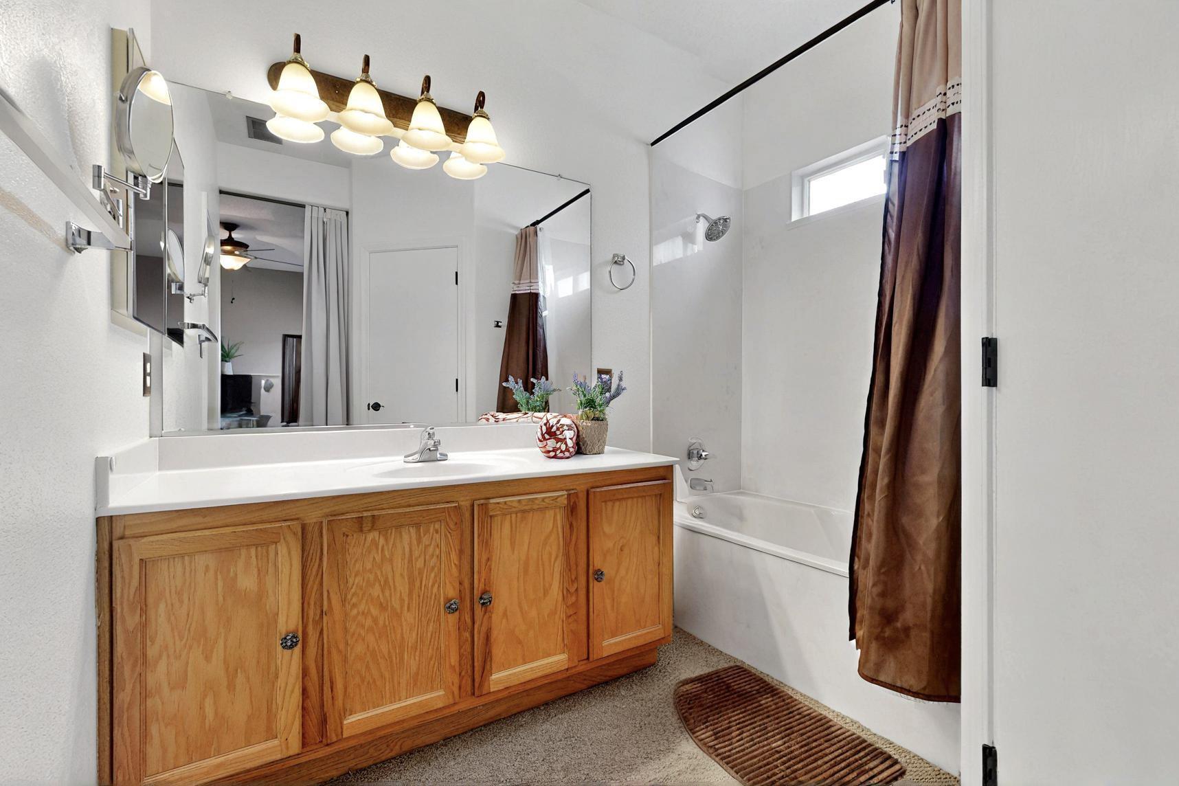 1416 BRIDLE WOOD Road NE