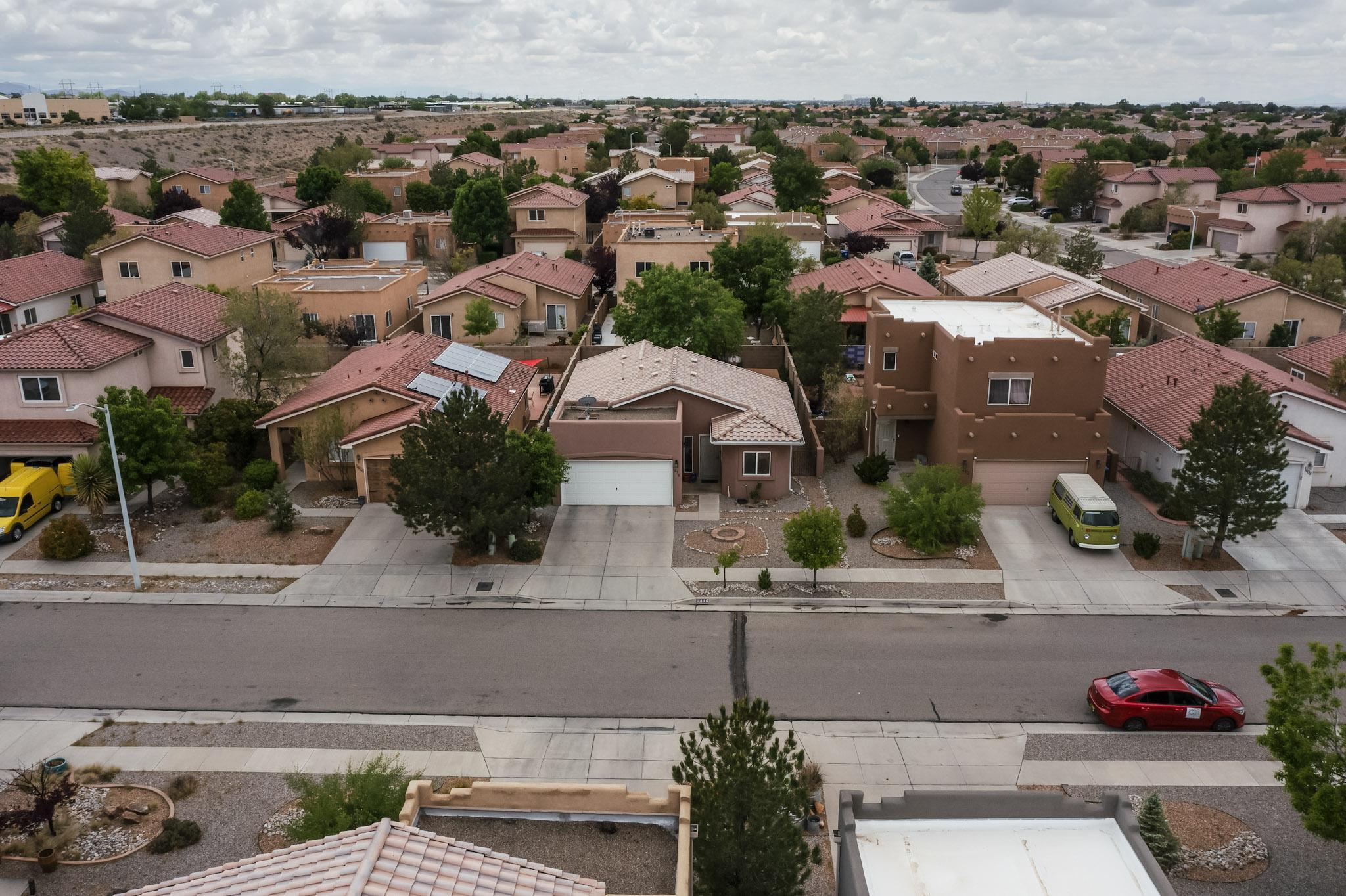 1416 BRIDLE WOOD Road NE