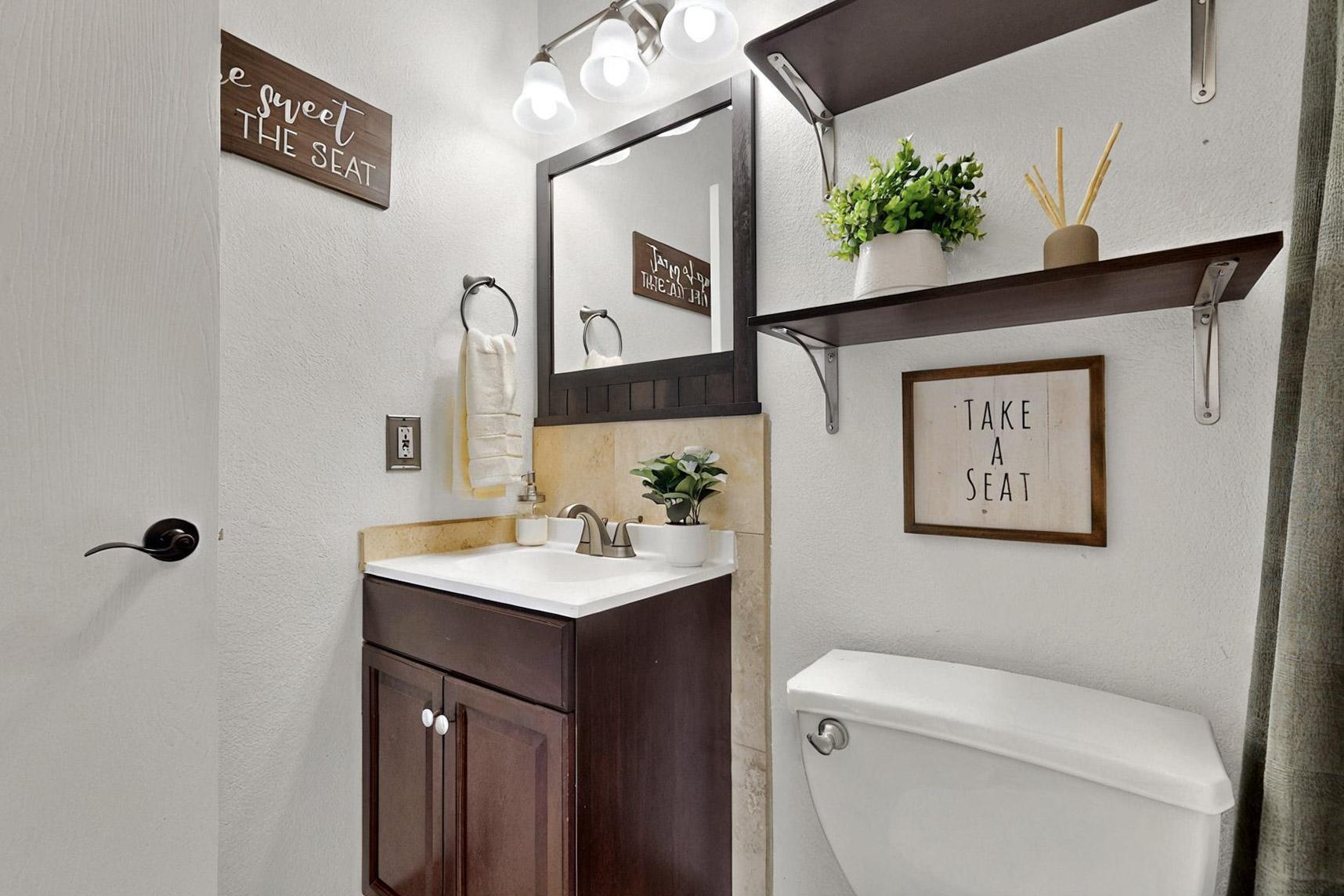 1416 BRIDLE WOOD Road NE