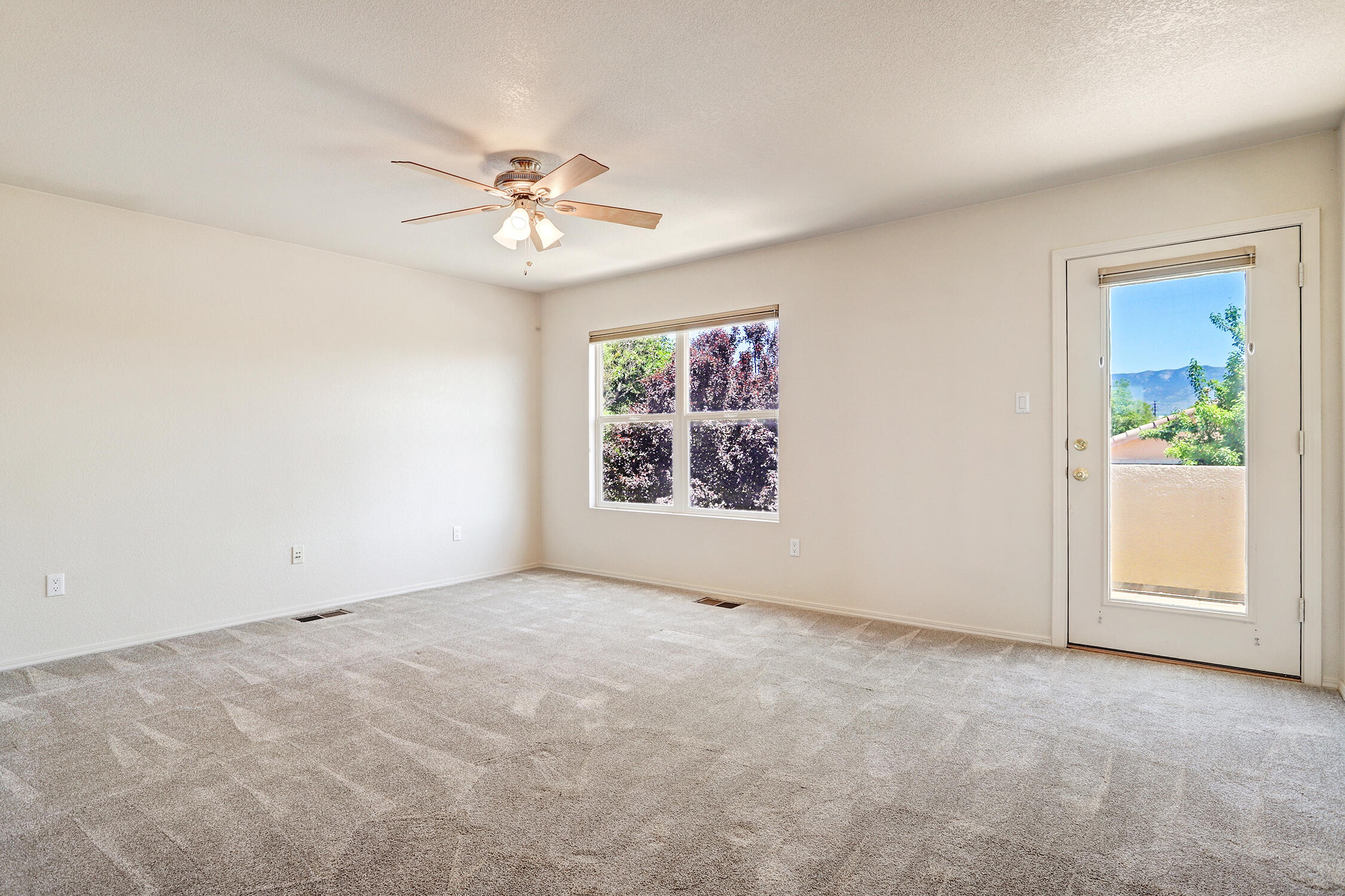 7228 Sidewinder Drive NE