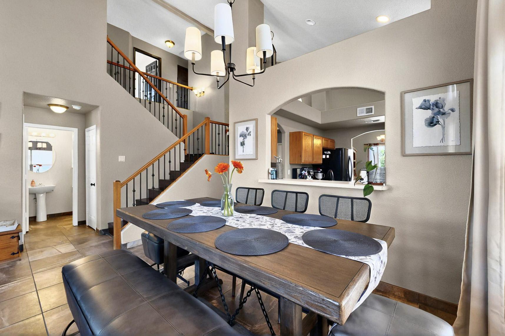 8164 LONG MESA Place NW