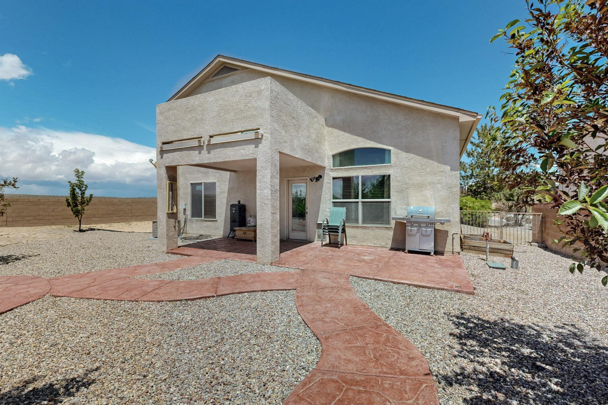 8164 LONG MESA Place NW