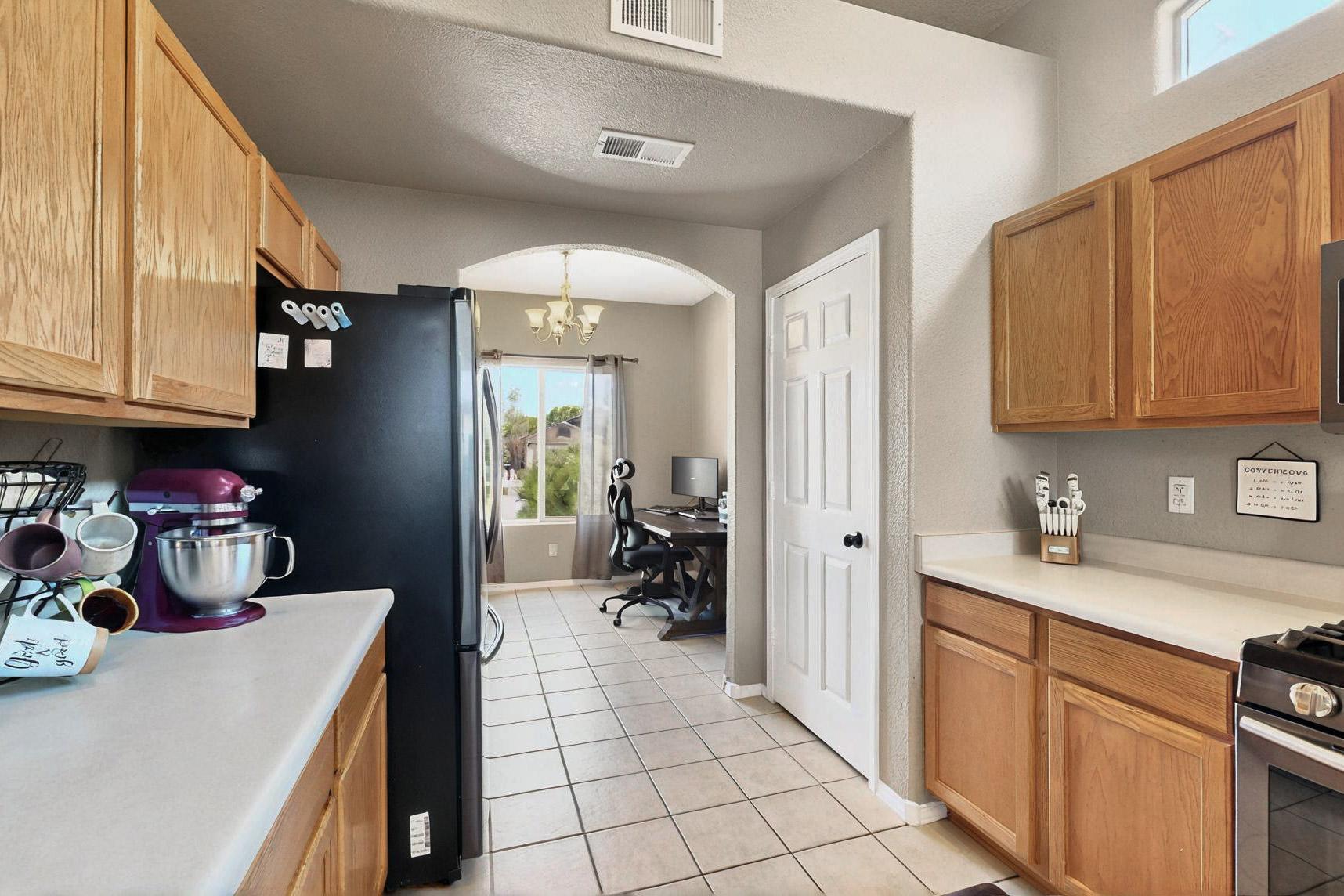 8164 LONG MESA Place NW