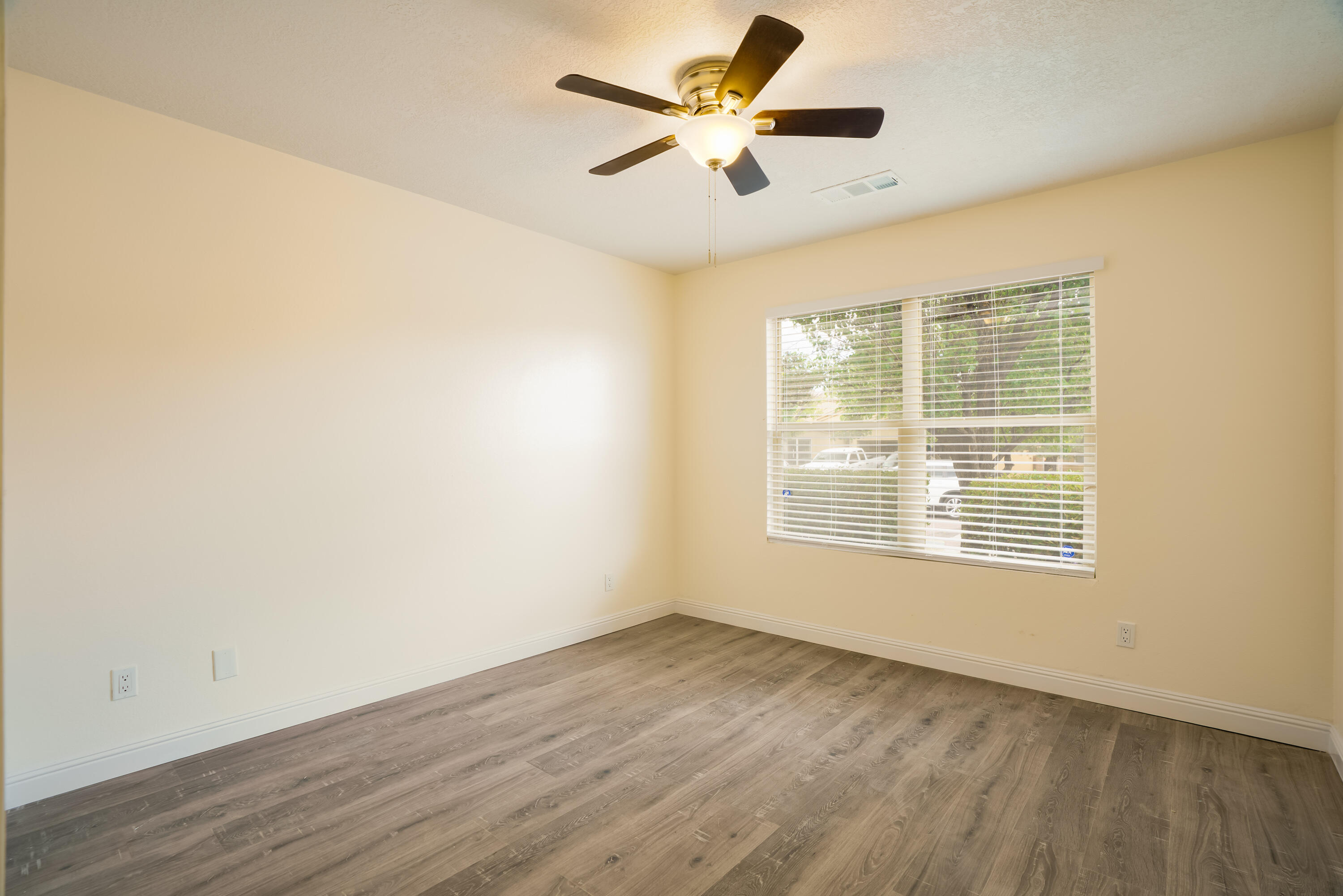 7113 AVIGNON Court NW