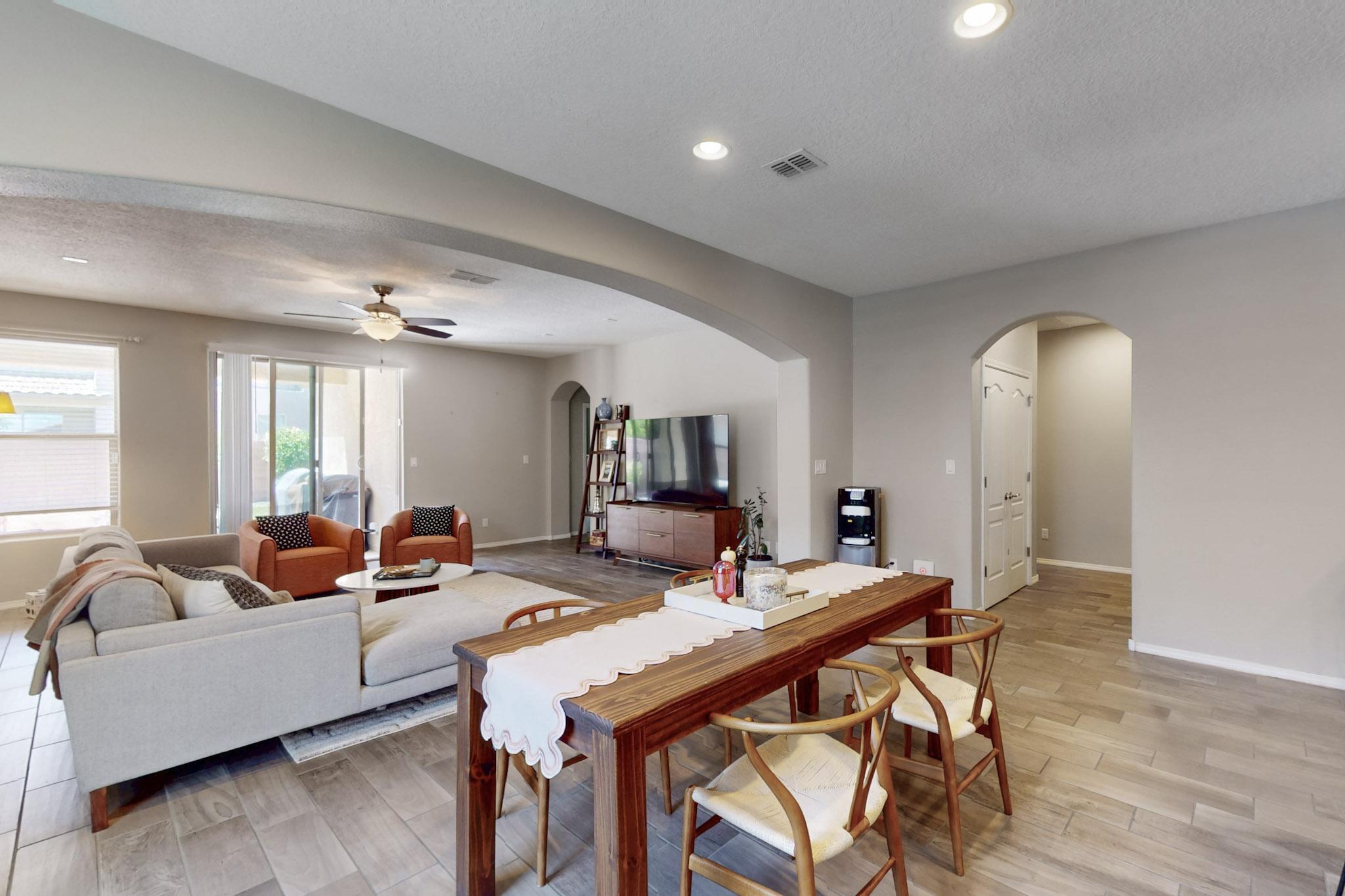 1923 REDONDO PEAK Drive NW