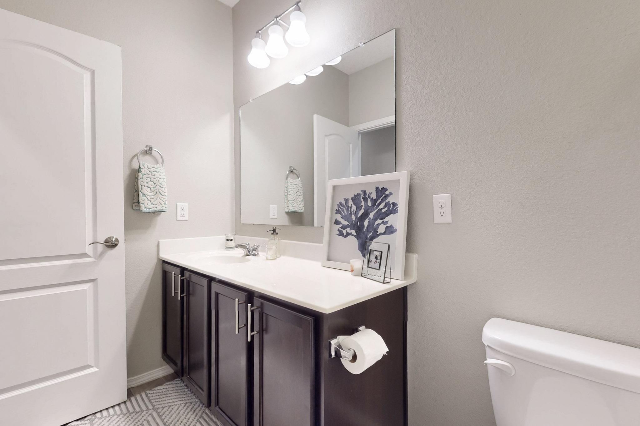 1923 REDONDO PEAK Drive NW