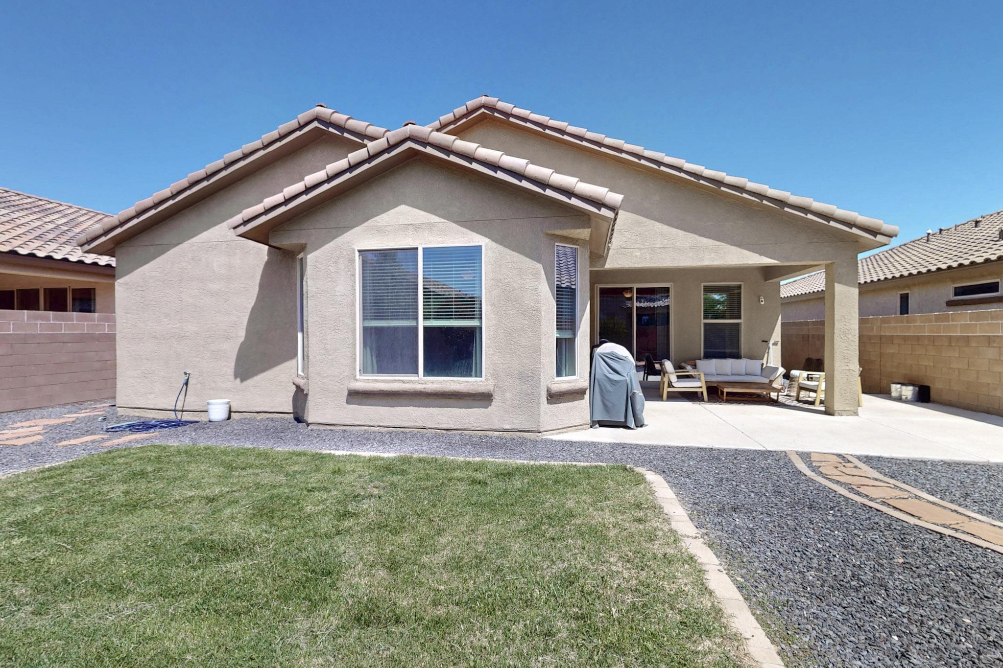 1923 REDONDO PEAK Drive NW