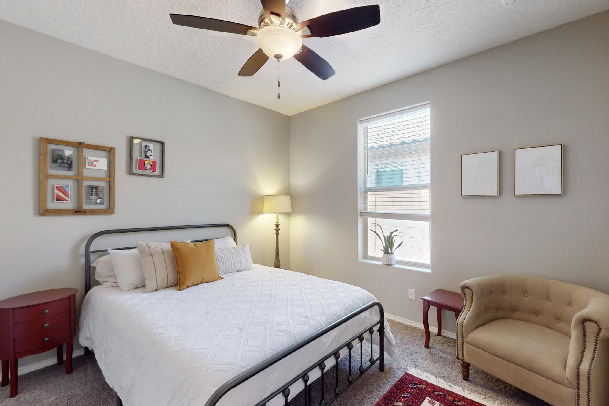 1923 REDONDO PEAK Drive NW