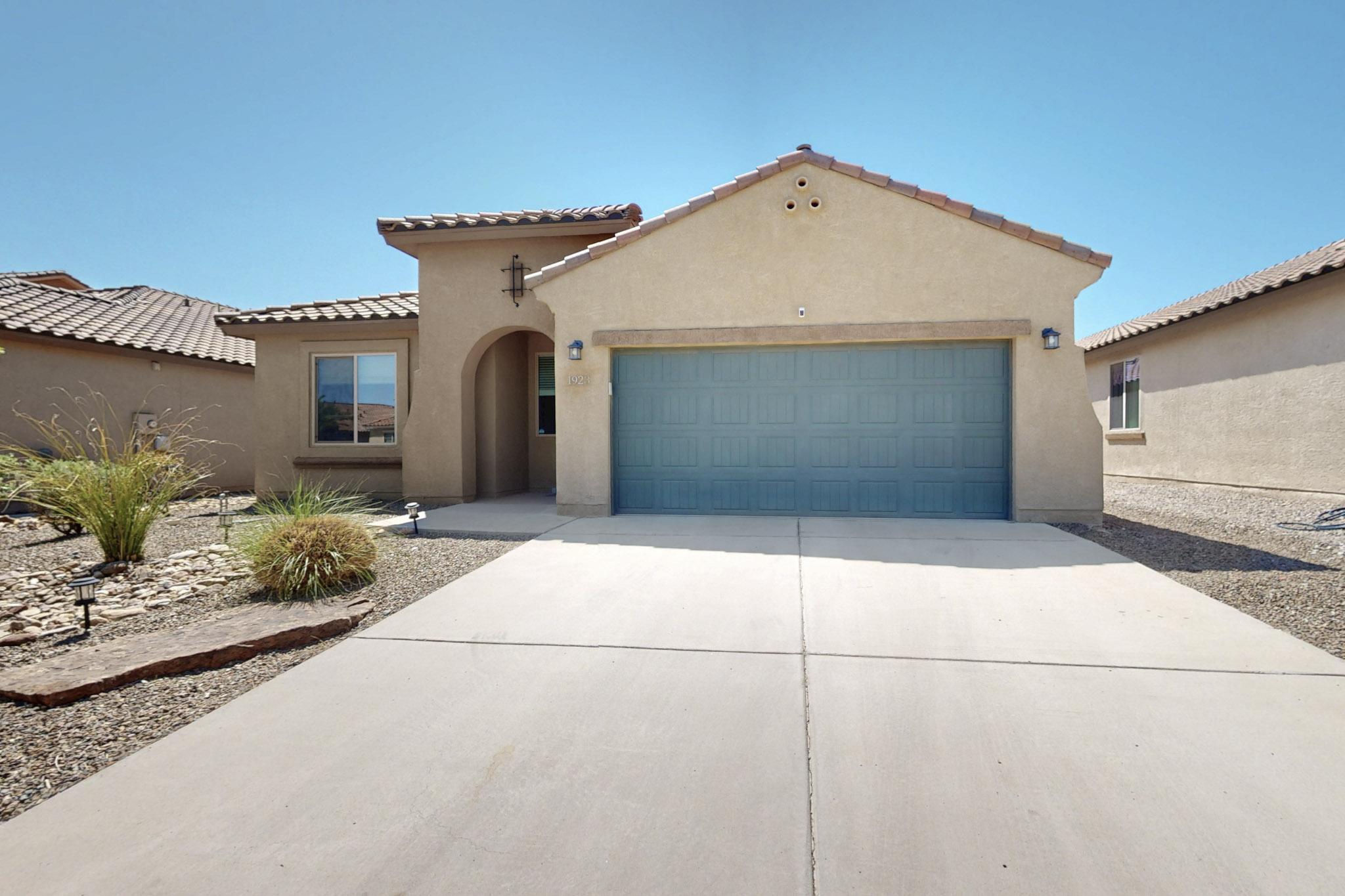 1923 REDONDO PEAK Drive NW