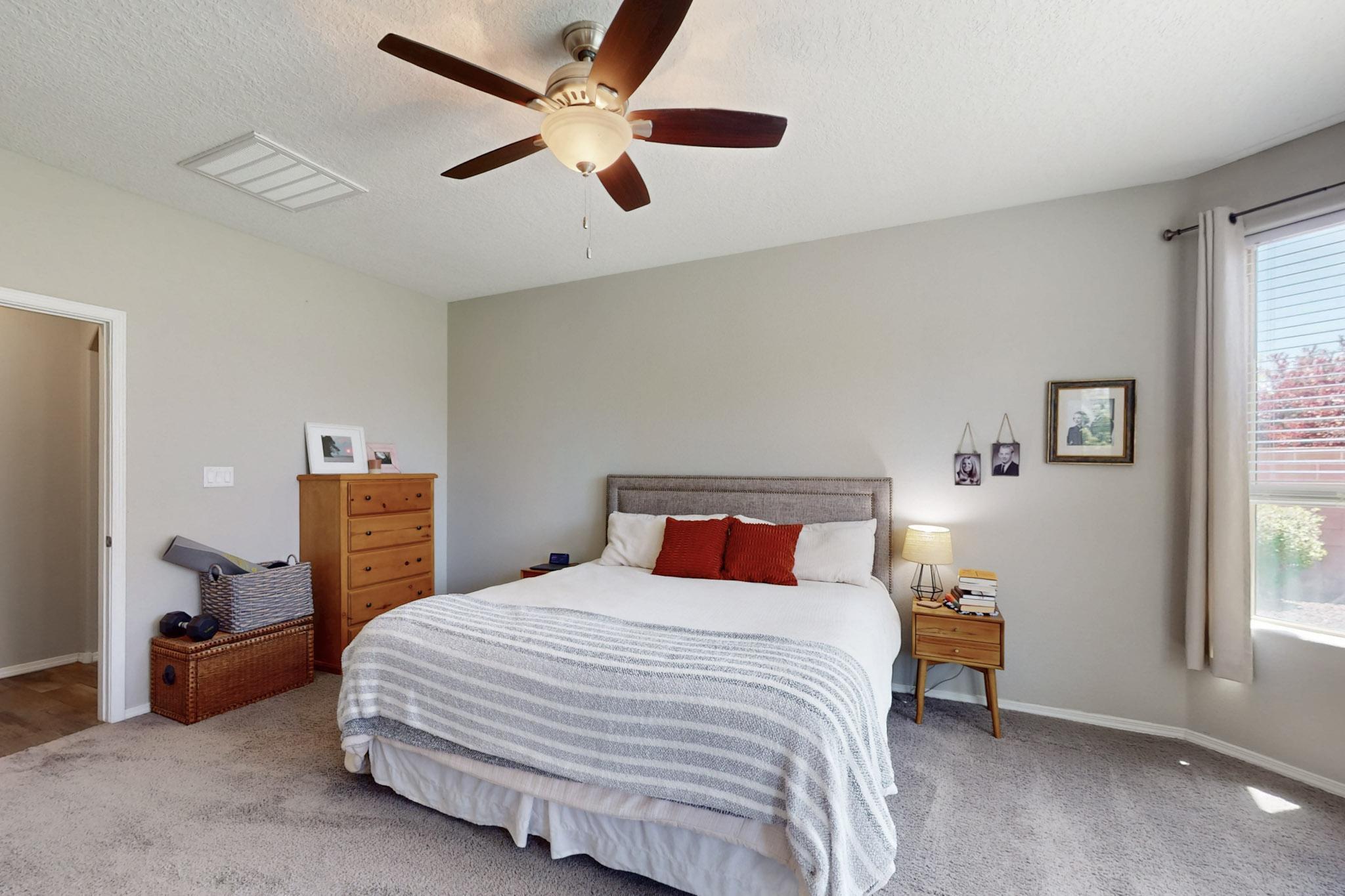 1923 REDONDO PEAK Drive NW