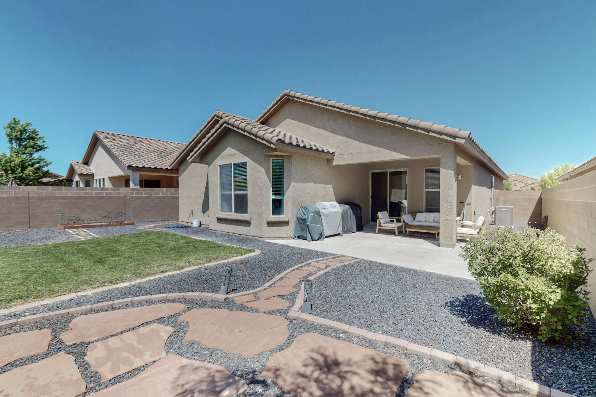 1923 REDONDO PEAK Drive NW