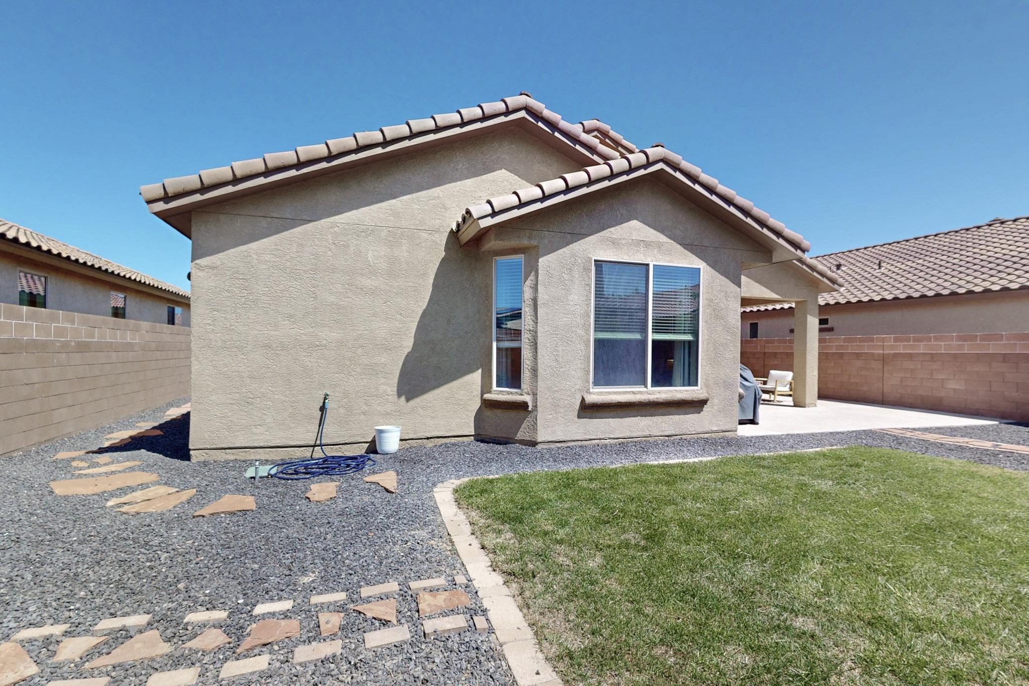 1923 REDONDO PEAK Drive NW