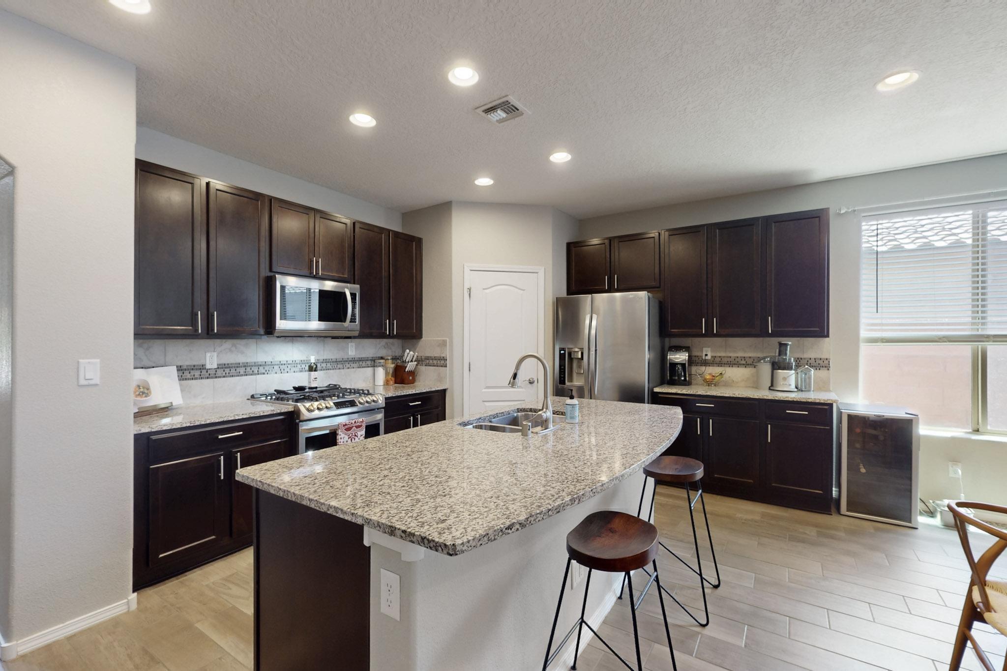 1923 REDONDO PEAK Drive NW