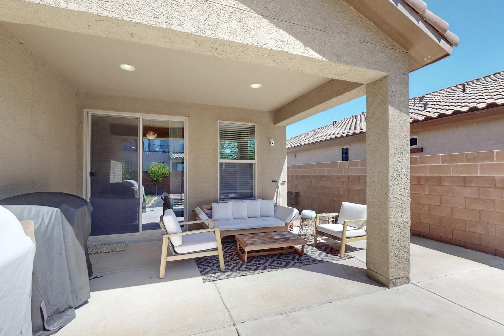 1923 REDONDO PEAK Drive NW