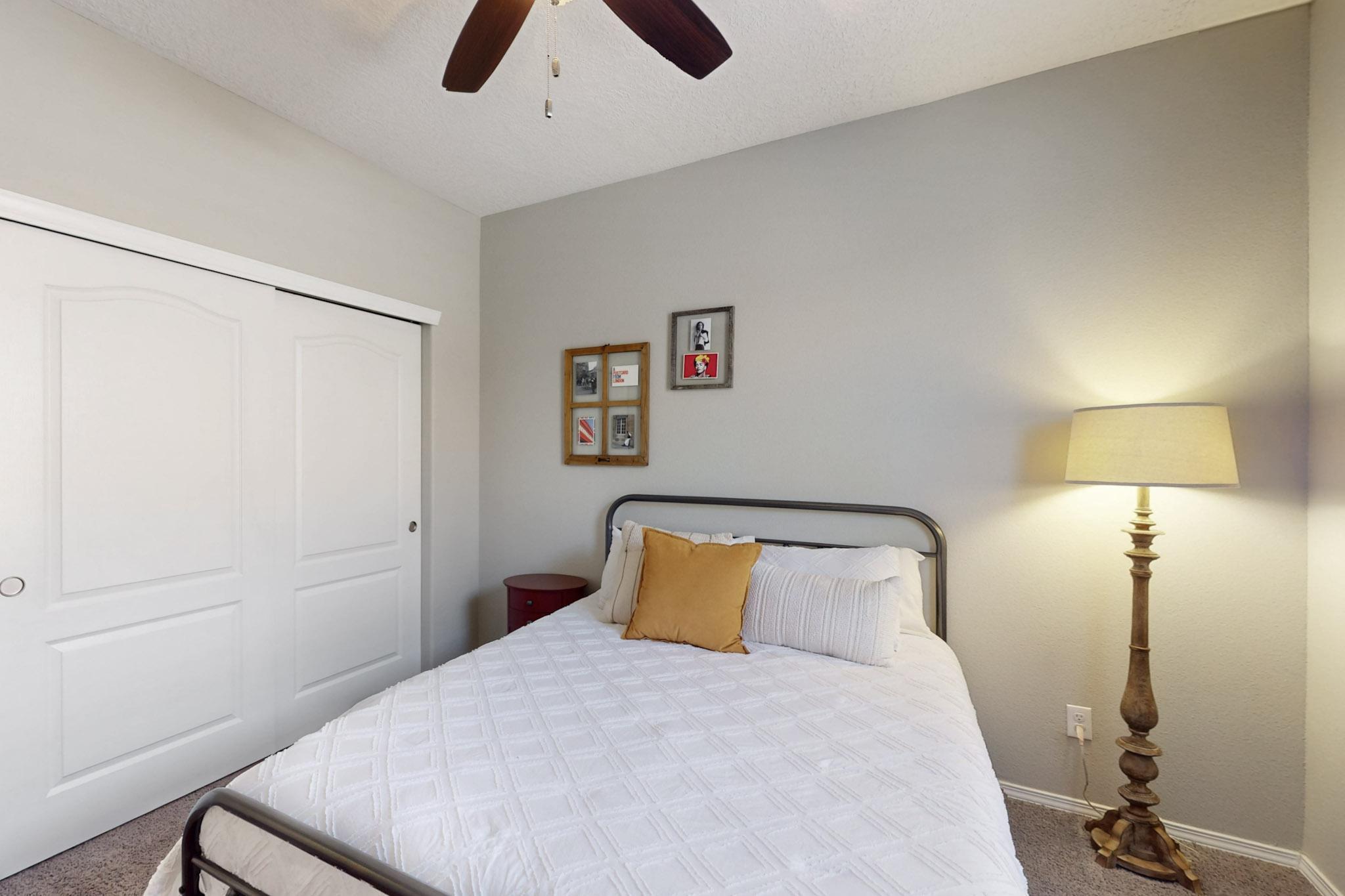 1923 REDONDO PEAK Drive NW