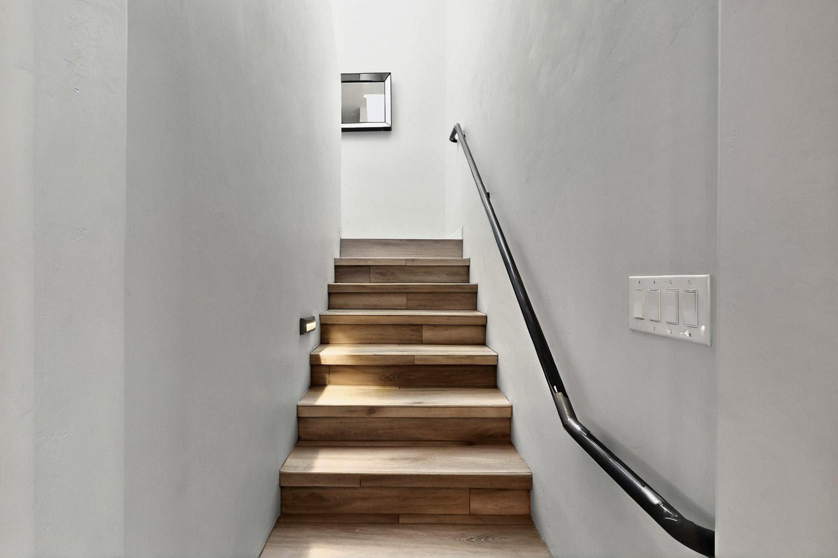 5227 APOLLO Drive NW