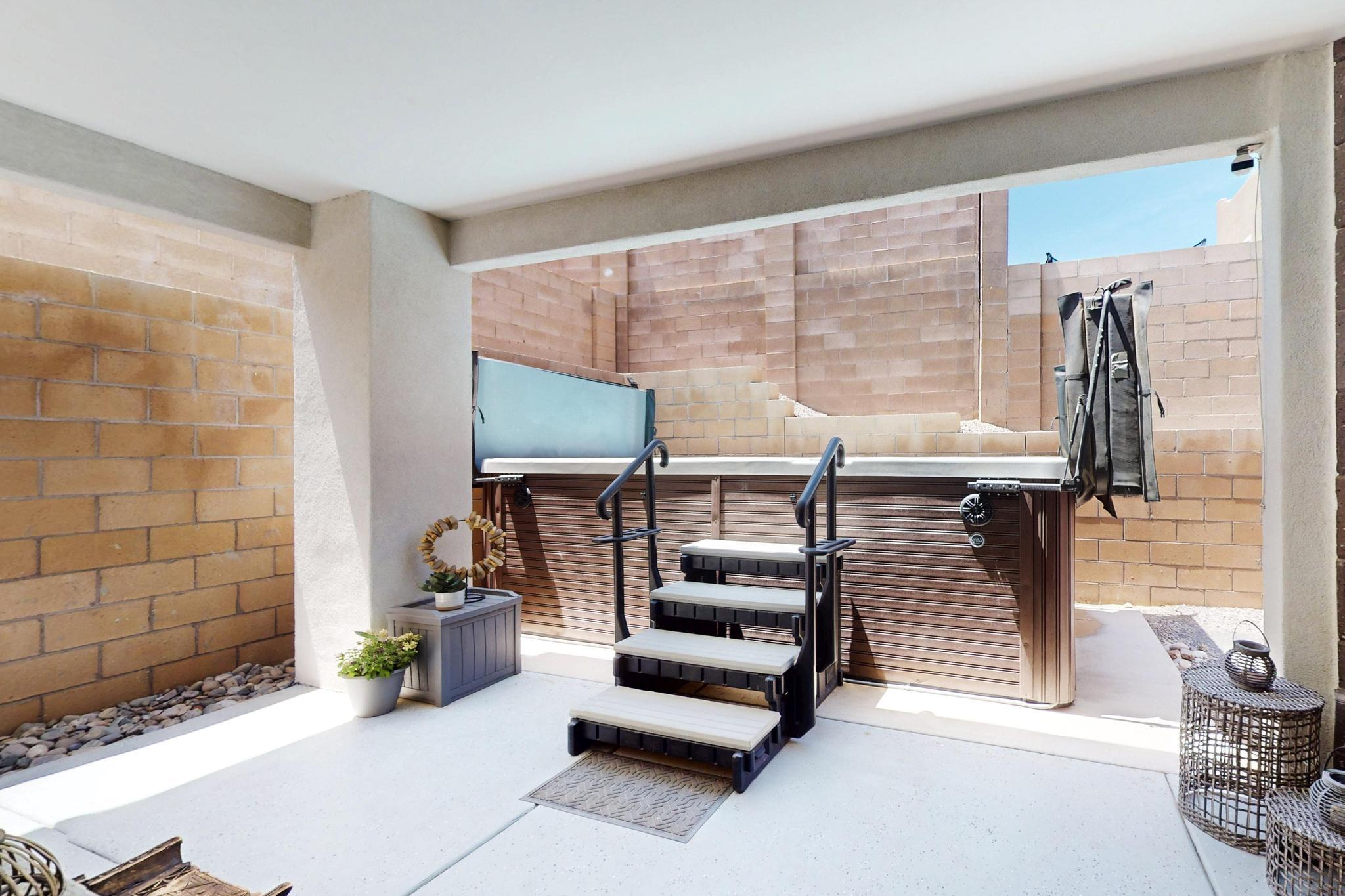 5227 APOLLO Drive NW