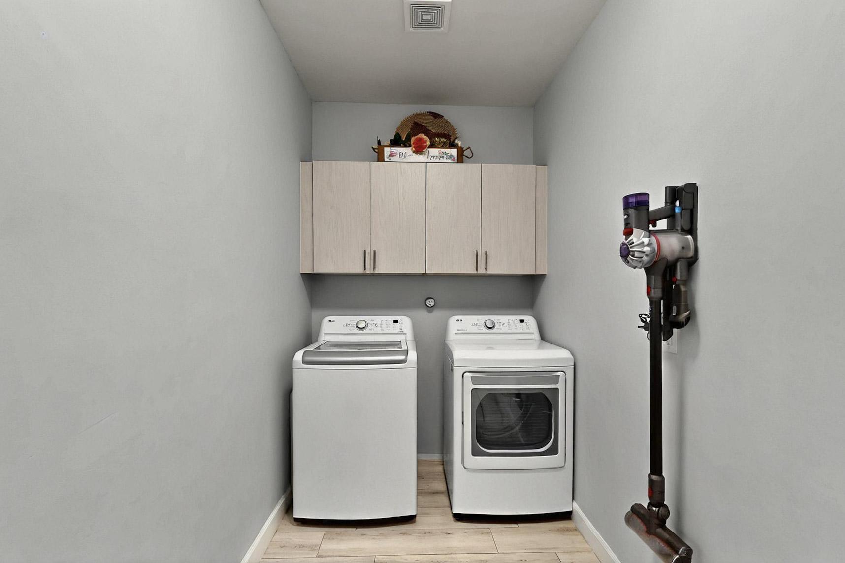 5227 APOLLO Drive NW