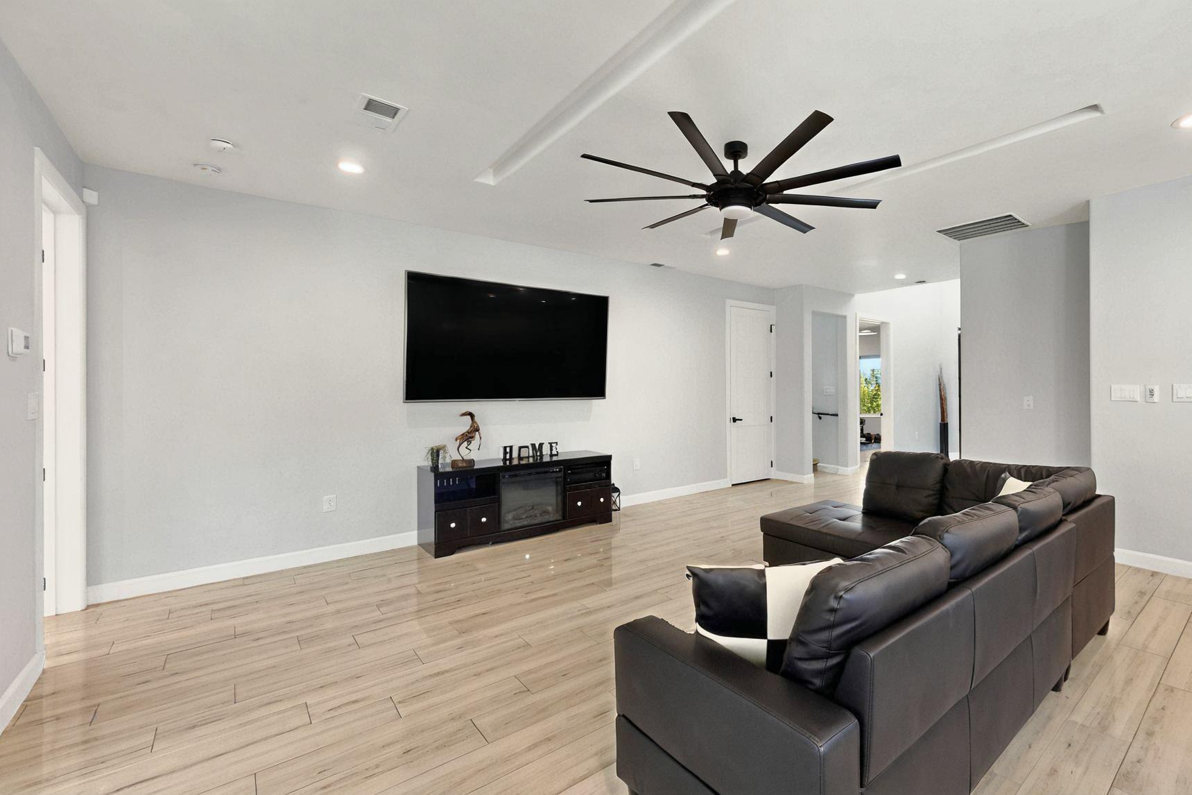 5227 APOLLO Drive NW