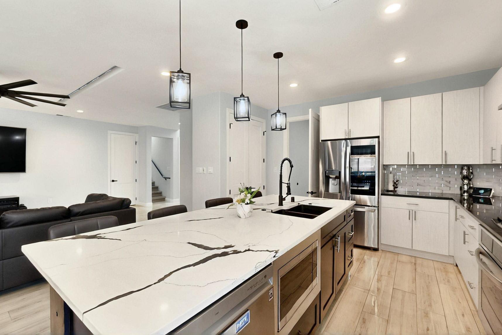 5227 APOLLO Drive NW