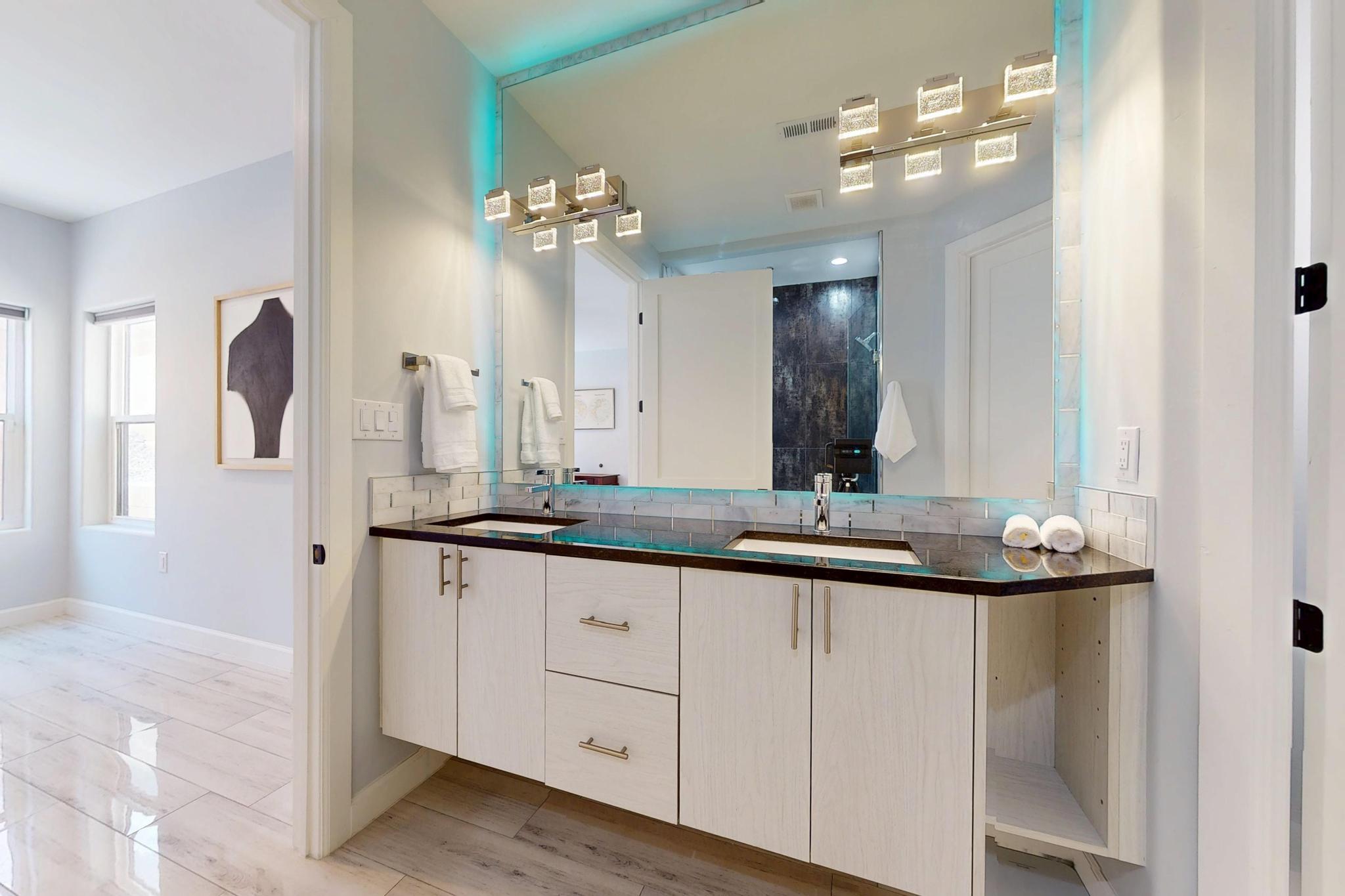 5227 APOLLO Drive NW