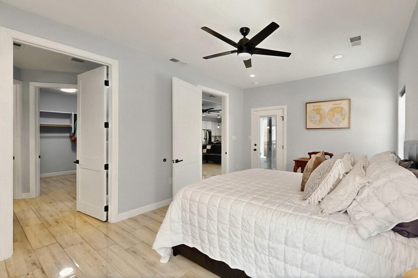 5227 APOLLO Drive NW