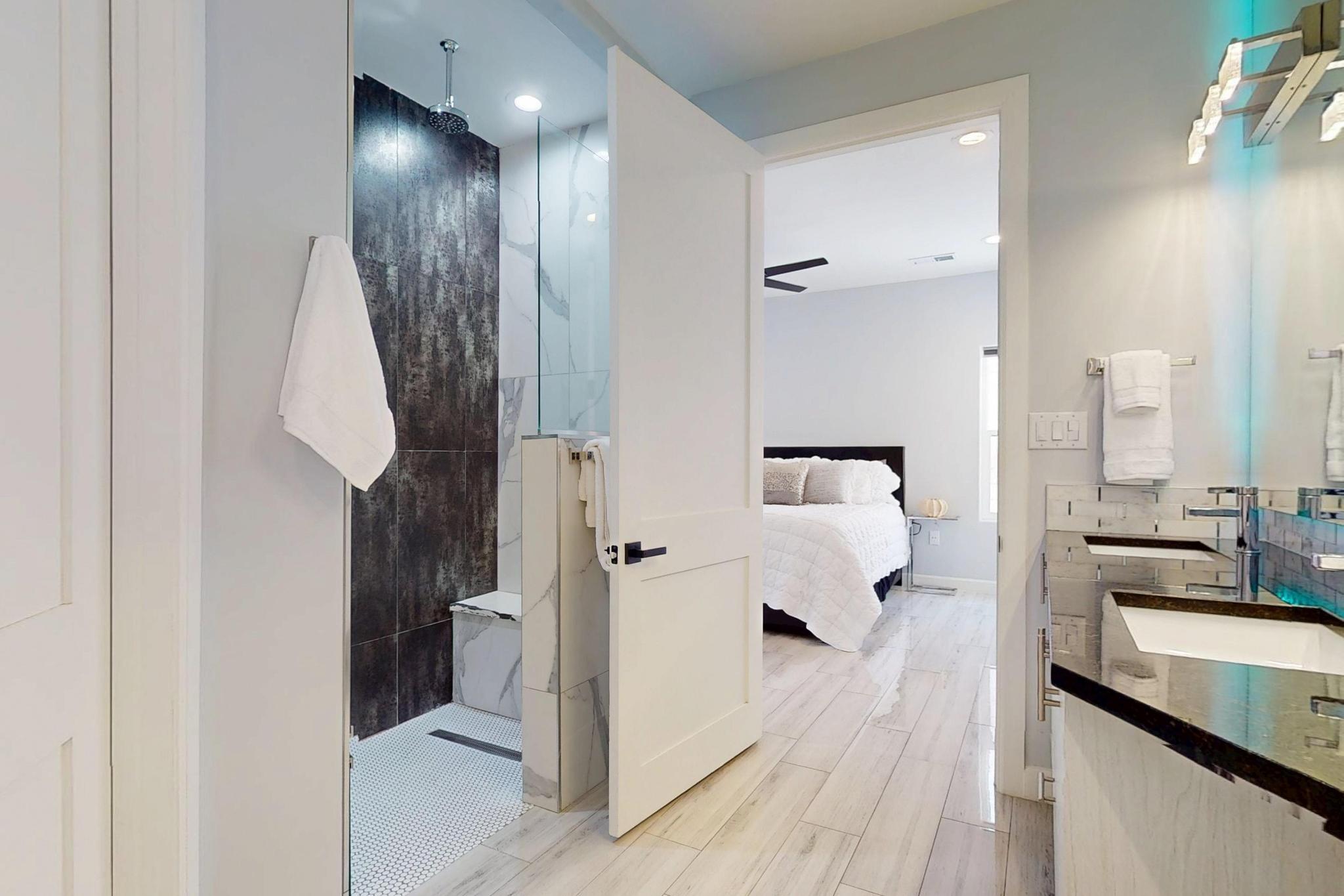 5227 APOLLO Drive NW