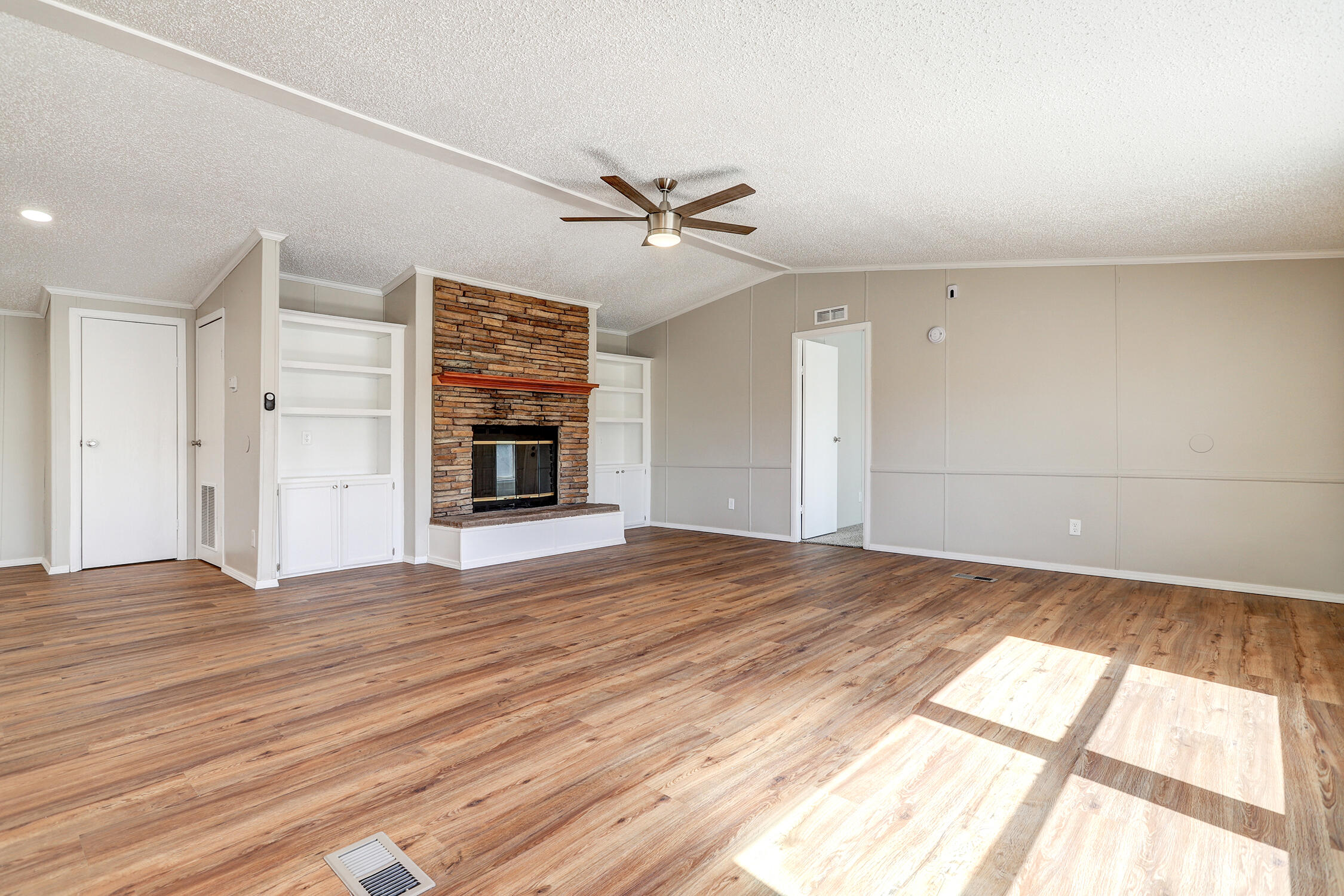 110 SUNRISE BLUFFS Drive