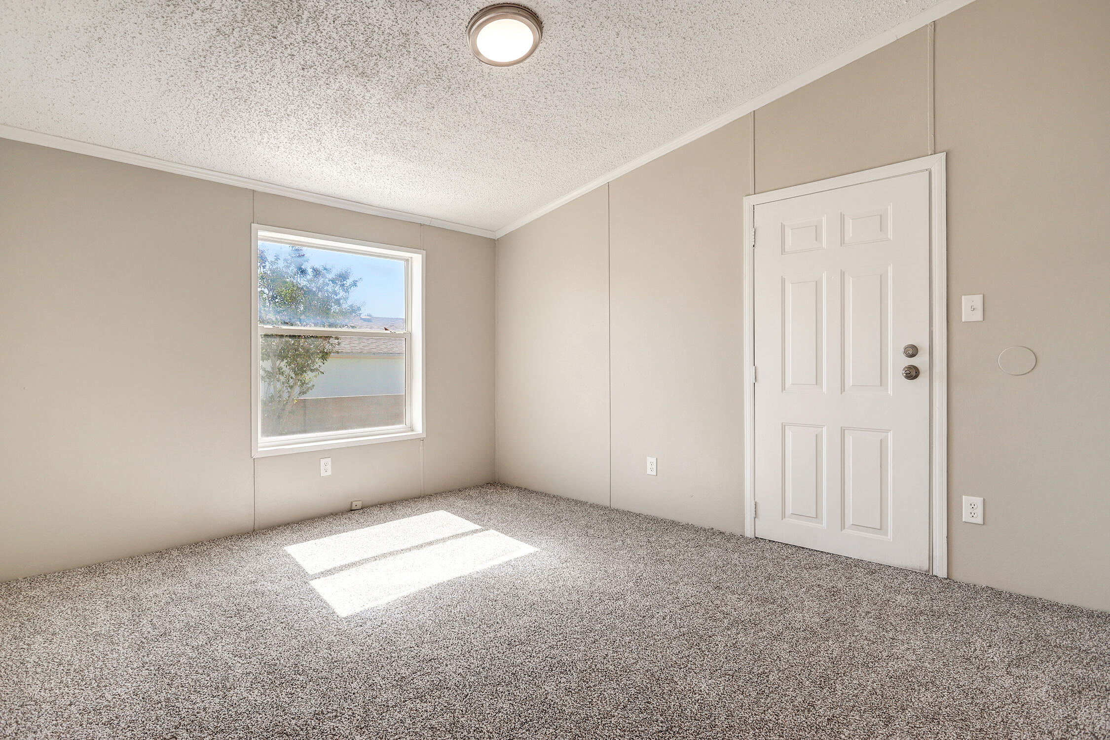 110 SUNRISE BLUFFS Drive