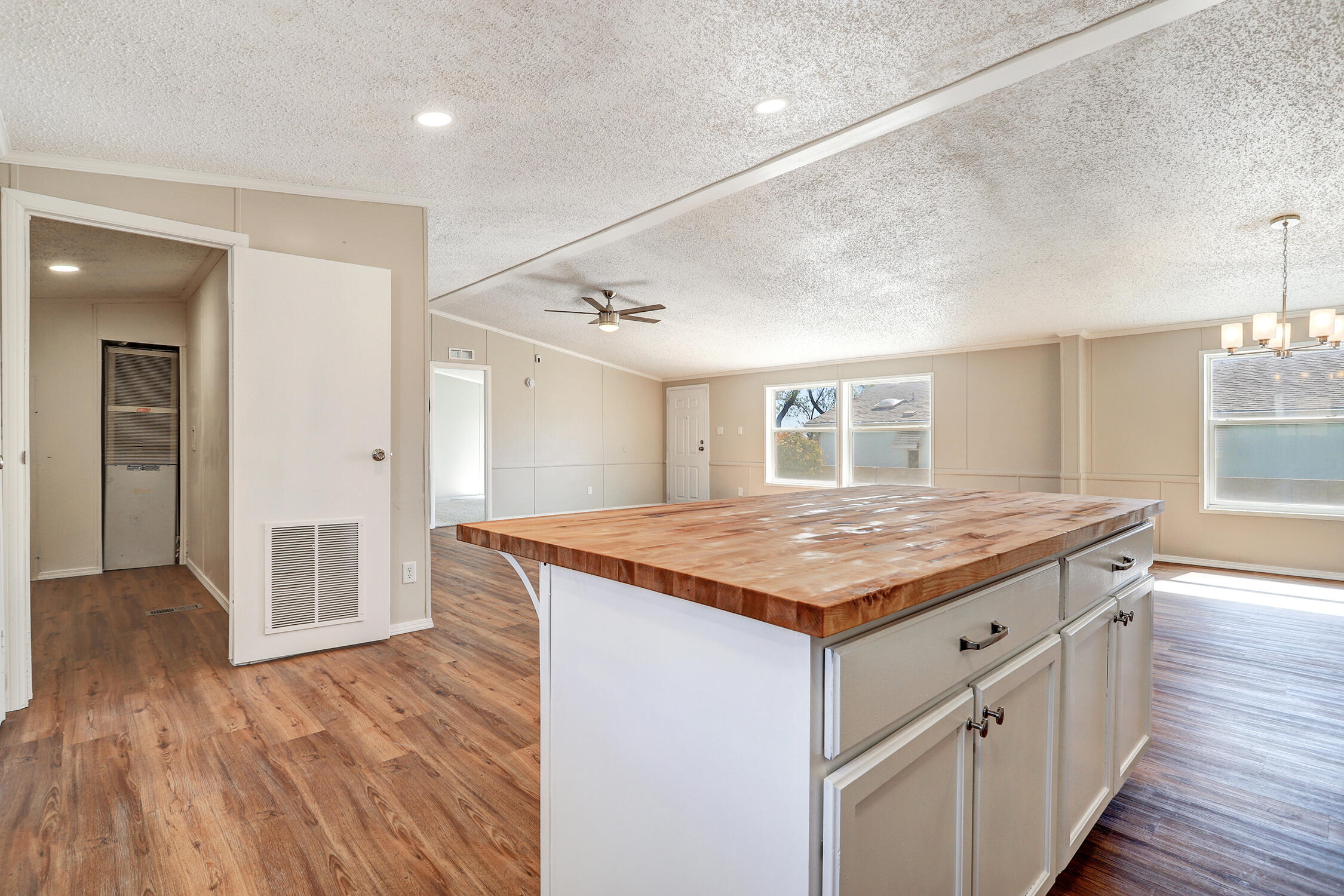 110 SUNRISE BLUFFS Drive