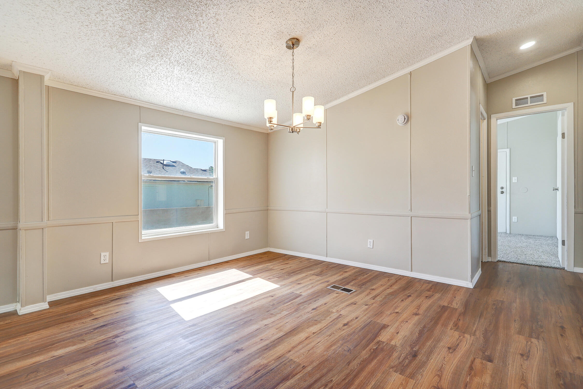 110 SUNRISE BLUFFS Drive