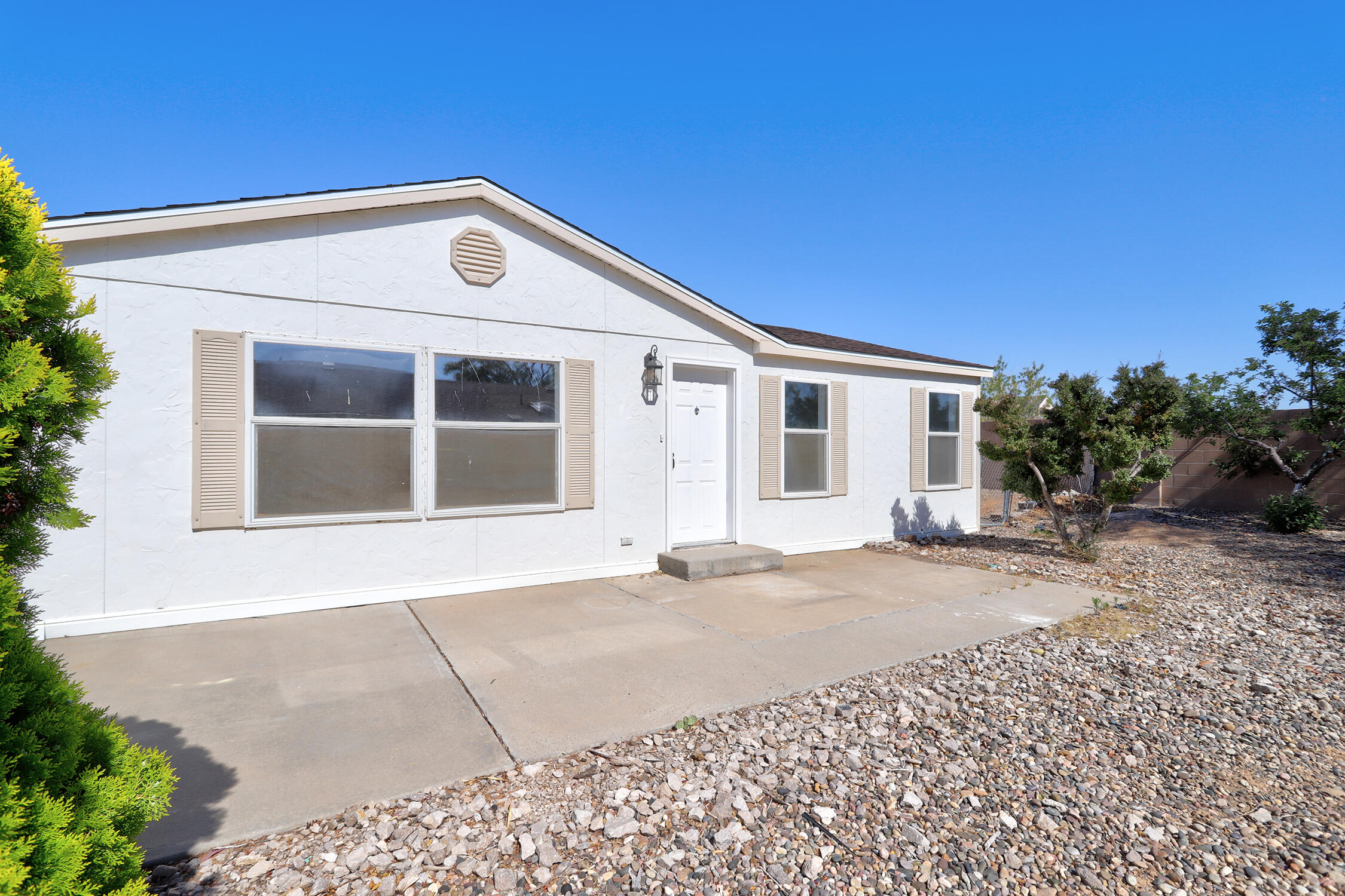 110 SUNRISE BLUFFS Drive