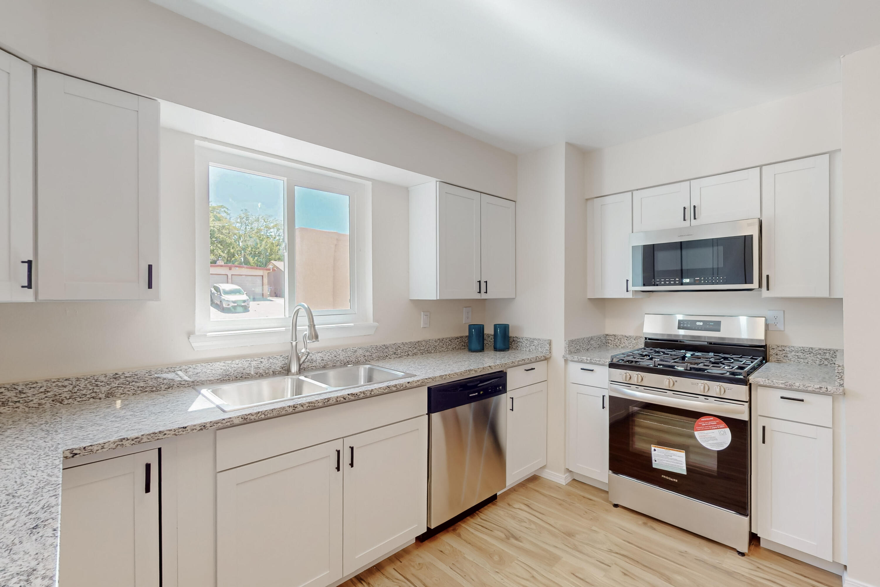 1825 Hiawatha Court NE