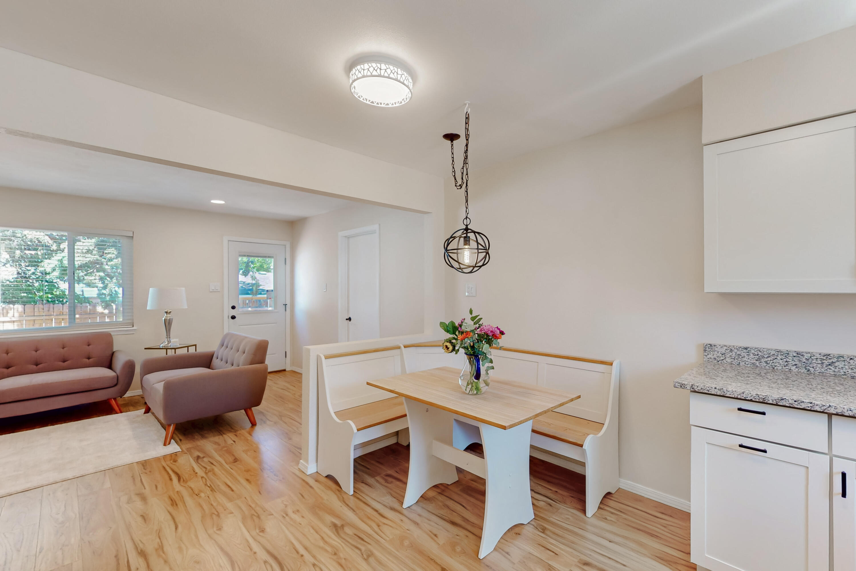 1825 Hiawatha Court NE